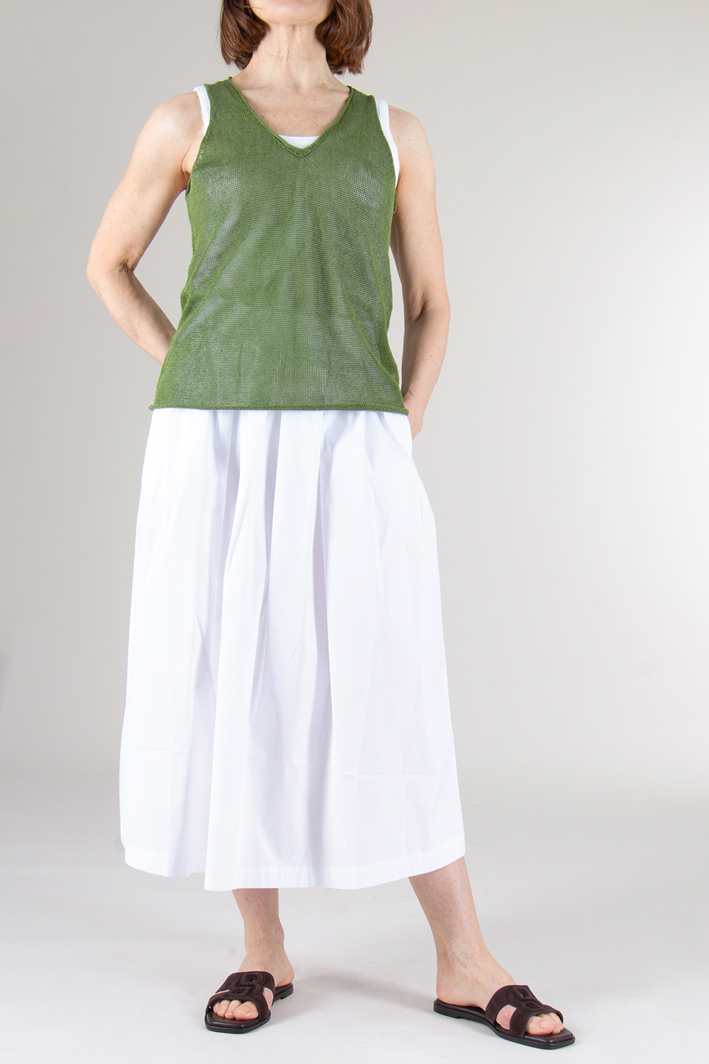 0039 ITALY Knitted Sleeveless Top Ellen
