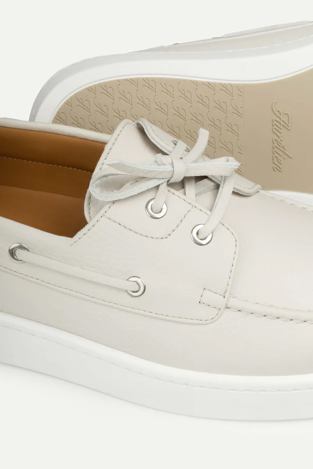 AURÉLIEN Ivory Grain Boat Sneakers