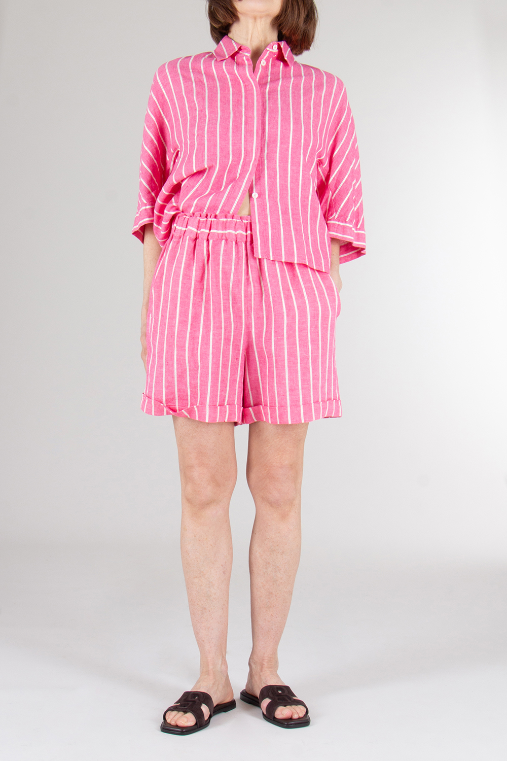 0039 ITALY Regular Fit Striped Shorts Brenda