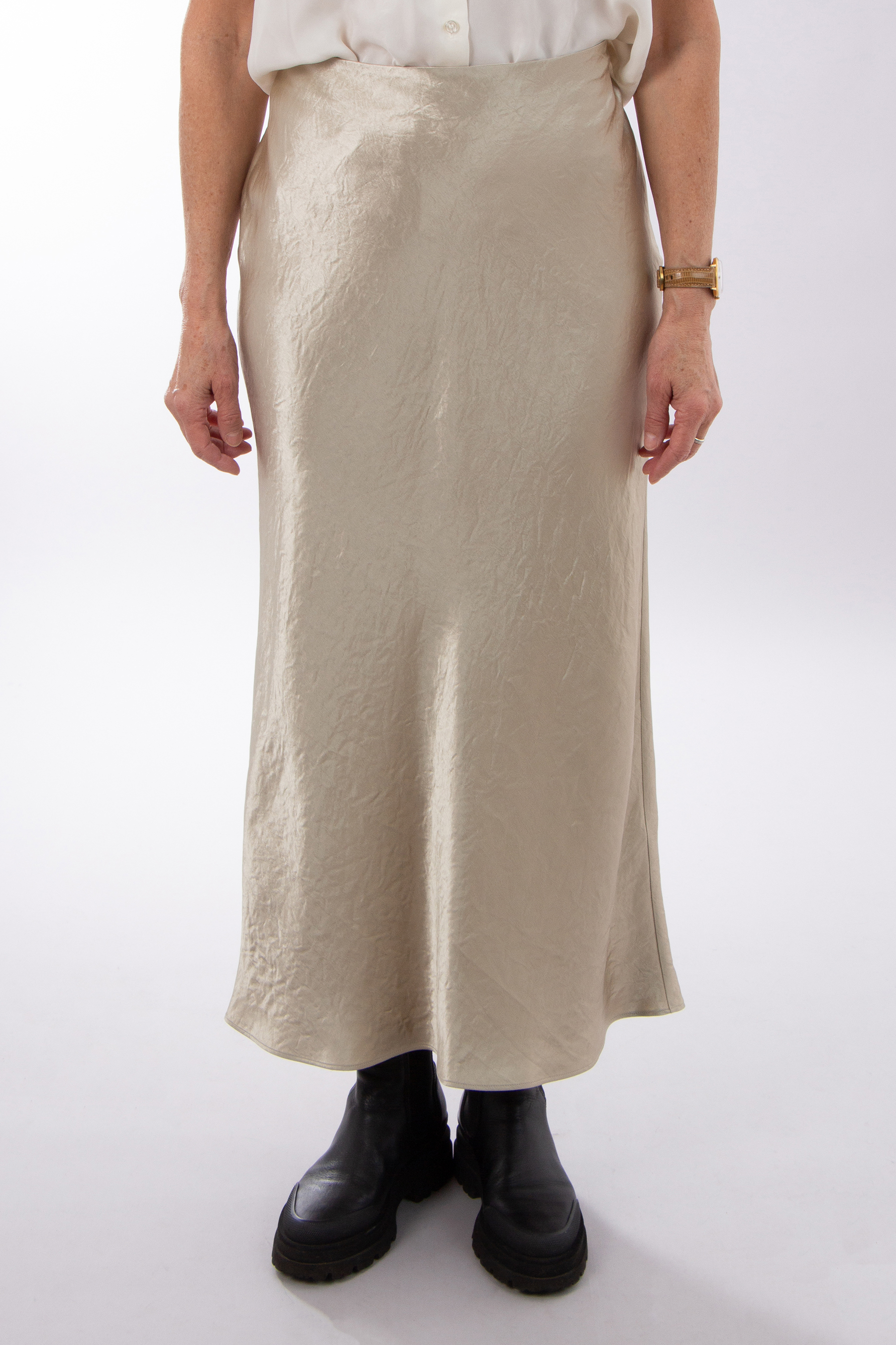 Satin maxi skirt 40 new arrivals