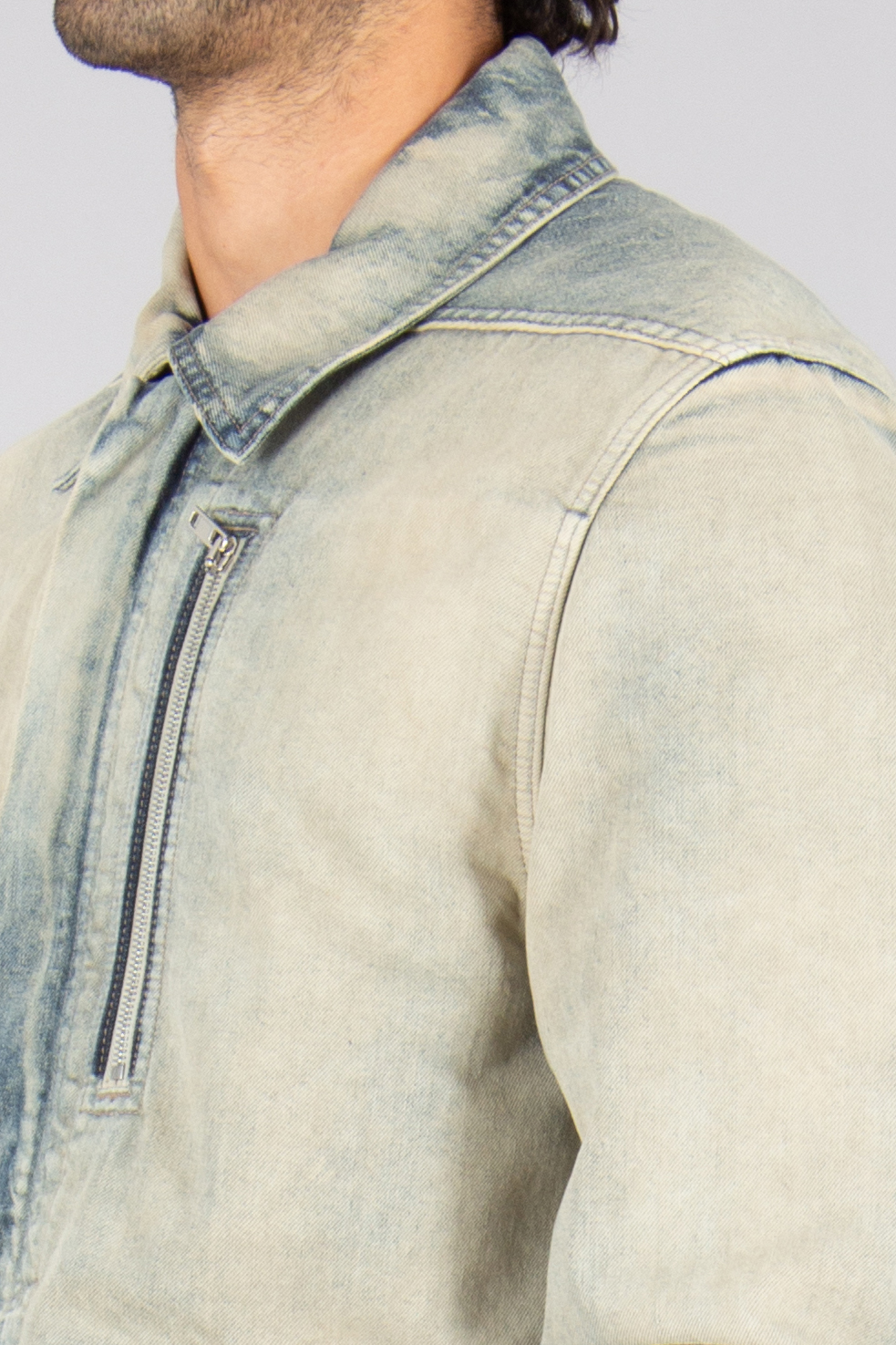 RICK OWENS DRKSHDW Regular Fit Mineral Pearl Cotton Denim Concealed Zipfront Jacket Mantel, Jacke, Hosen, Jeans, Langarm