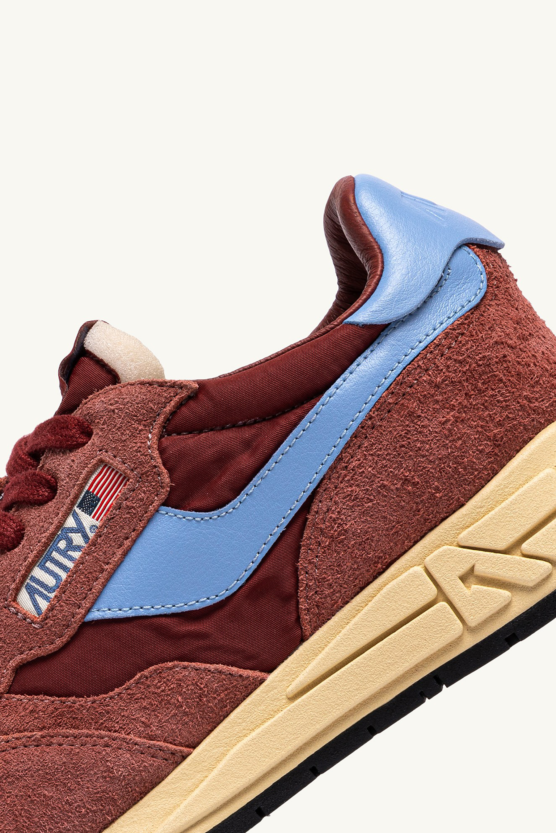 Bekleidung, Schuhwerk, Schuh, Sneaker, Wildleder