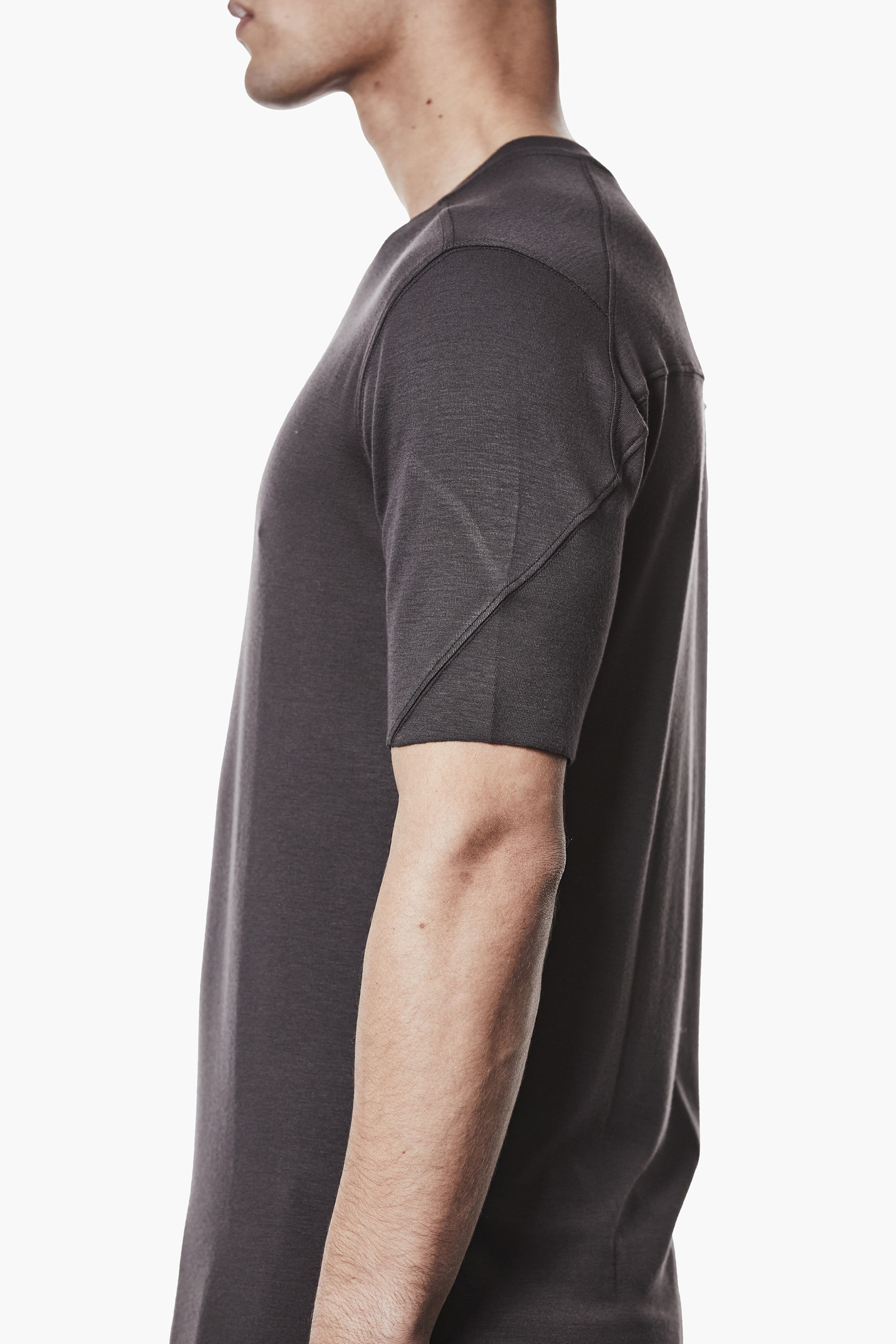 THOM KROM Slim Fit Viscose Stretch Round Neck T-Shirt T-shirt, Ärmel, Langer Ärmel, Mann, Person