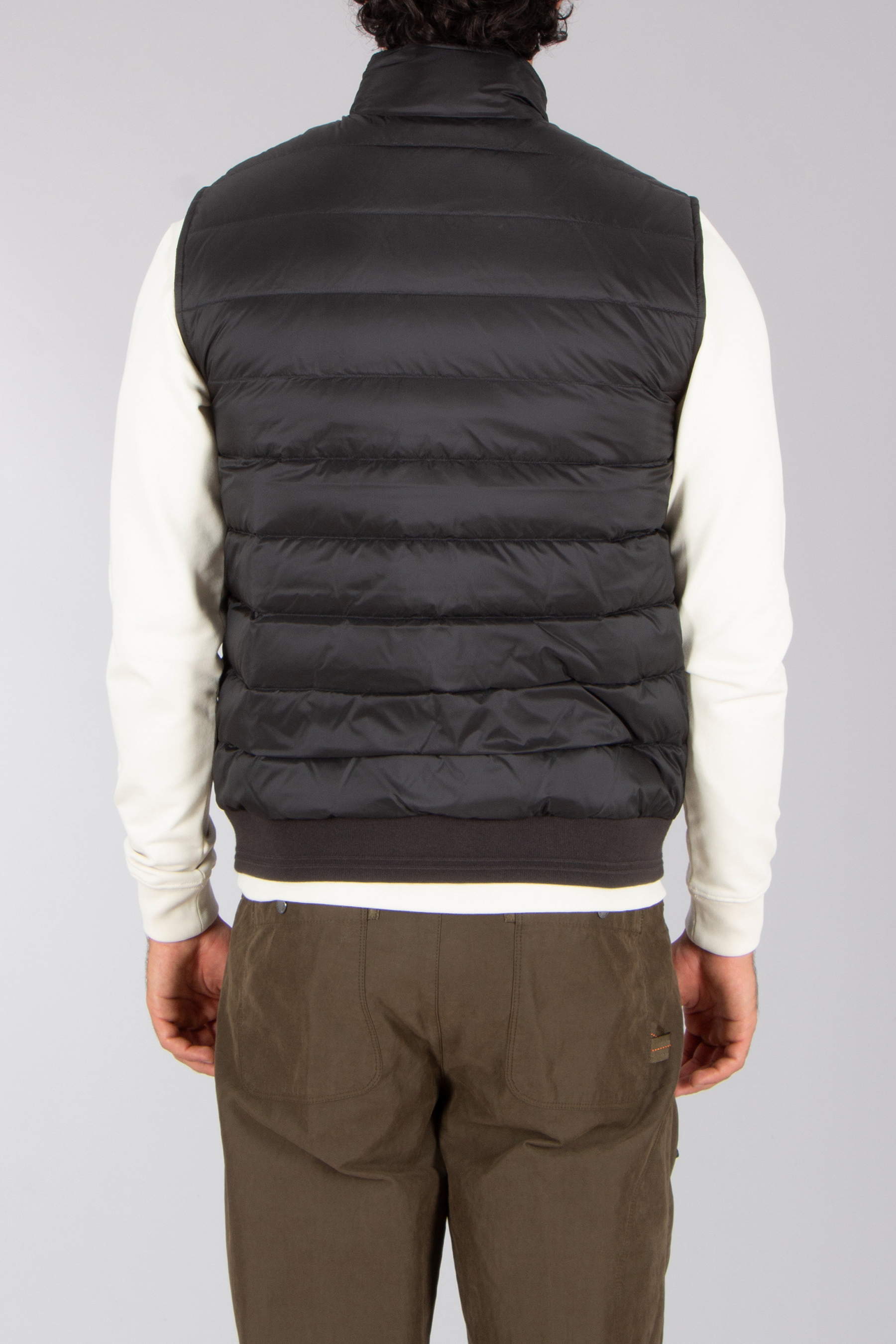 BELSTAFF Regular Fit Recycled Nylon Down Vest Circuit Bekleidung, Weste, Rettungsweste, Hosen