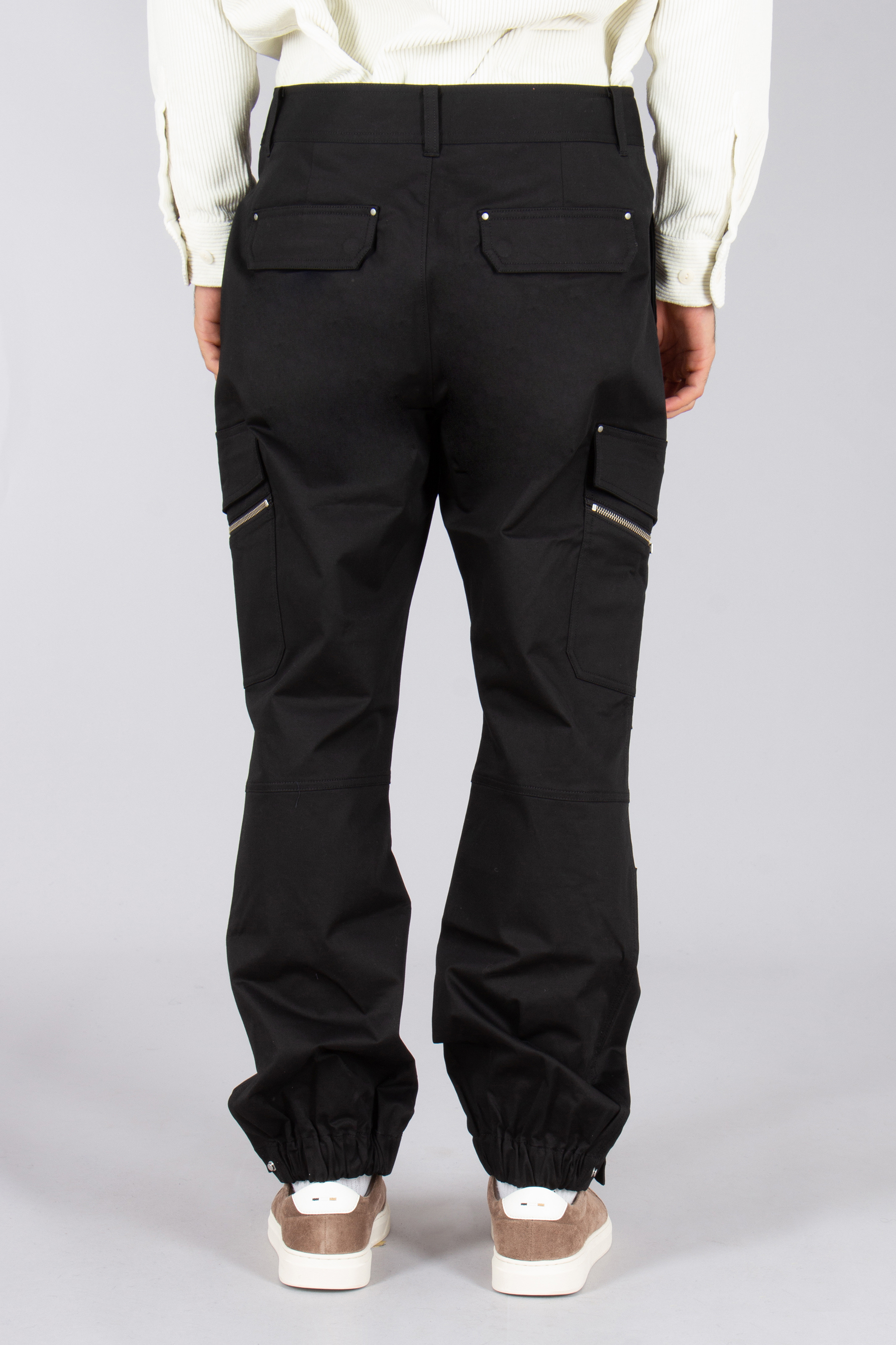 MOOSE KNUCKLES Tapered Fit Cotton Stretch Twill Cargo Pants Brady Bekleidung, Hosen, Jeans