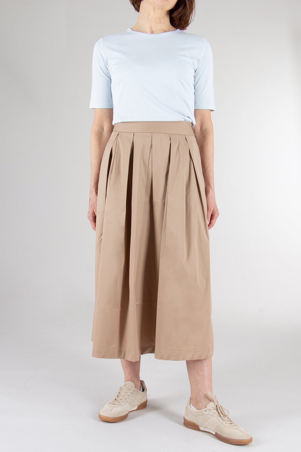 0039 ITALY Long Pleated Skirt Kylie