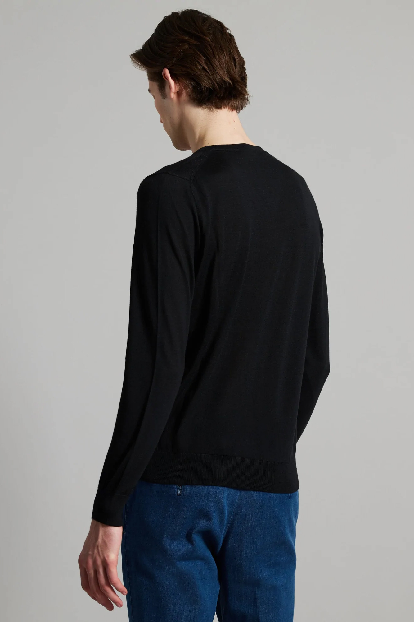 COLOMBO Cashmere V-Neck Sweater COLOMBO Cashmere V-Neck Sweater