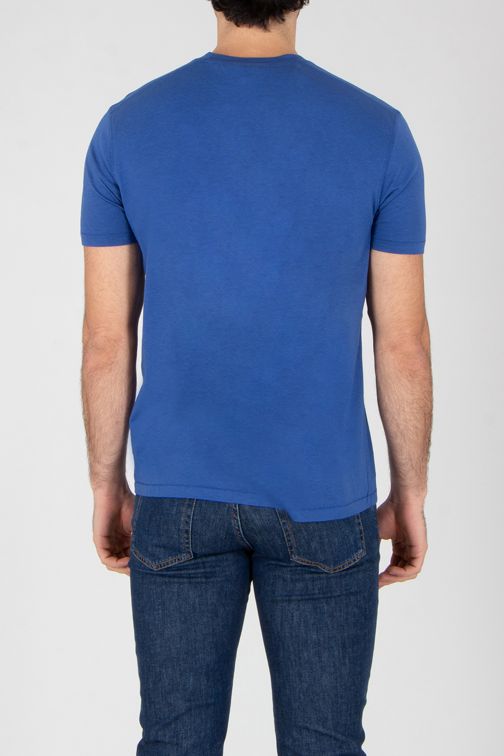 T-shirt, Jeans, Hosen, Mann, Person