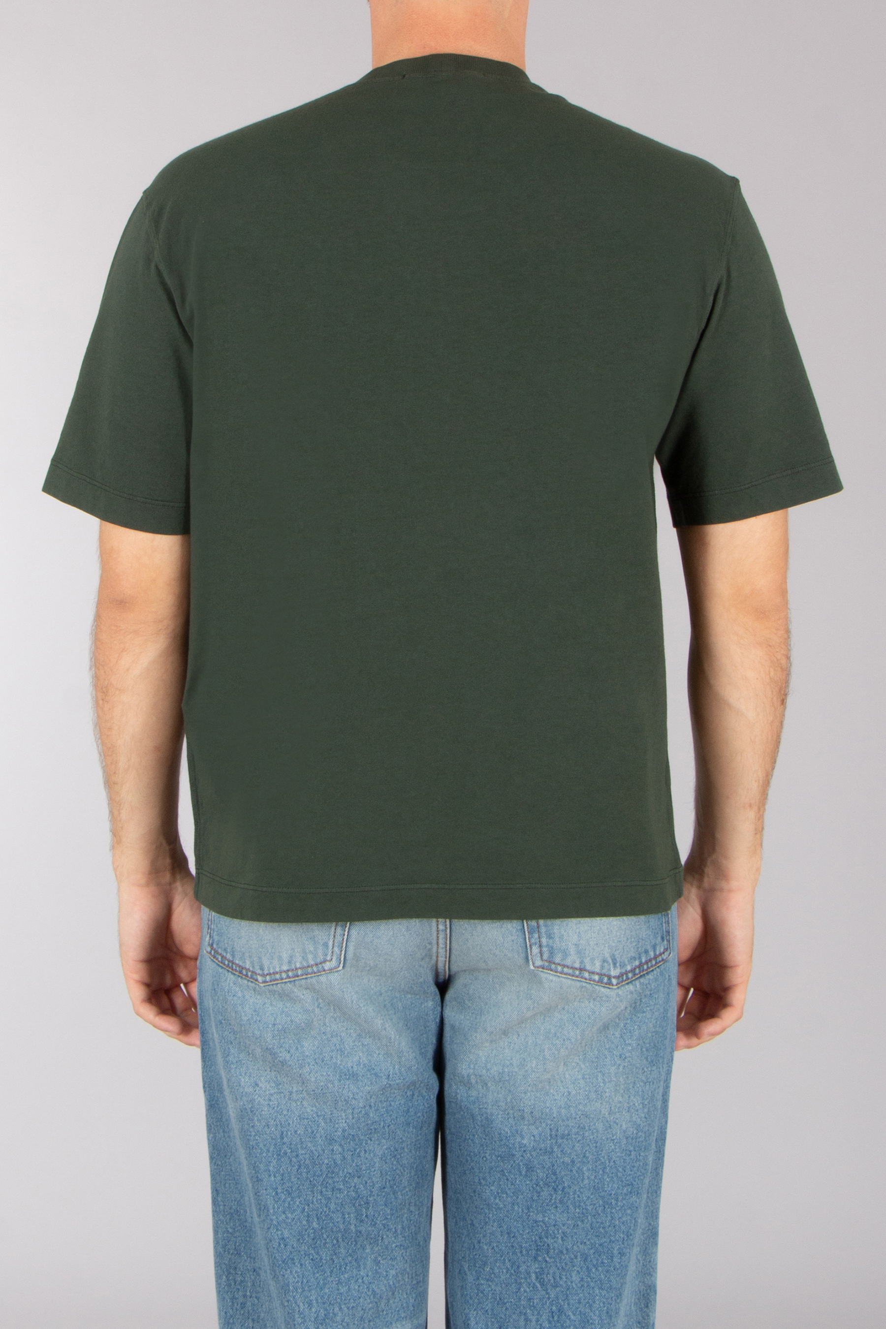 T-shirt, Jeans, Erwachsener, Mann, Person