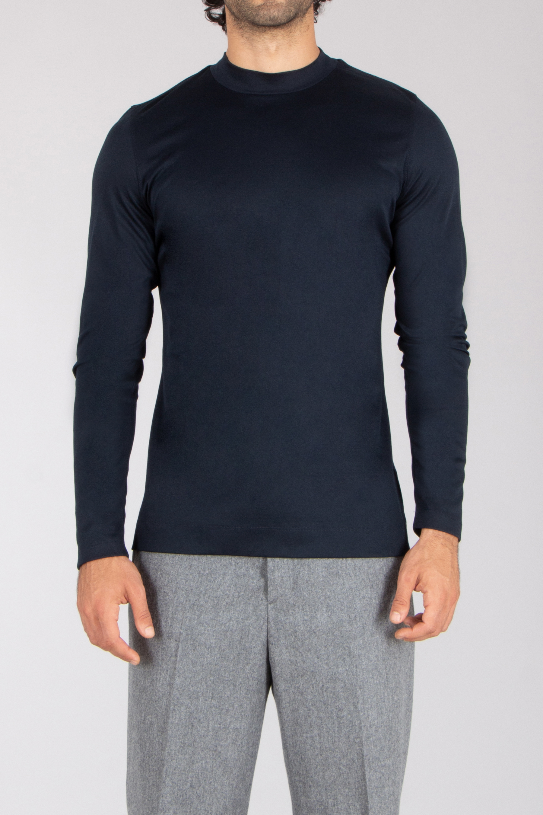 Bekleidung, Langarm, Ärmel, T-shirt, Hosen