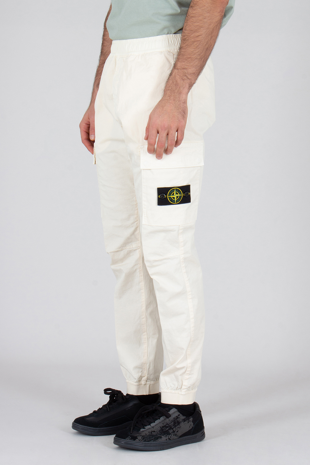 Hosen, Schuh, Sneaker, Mann, Person