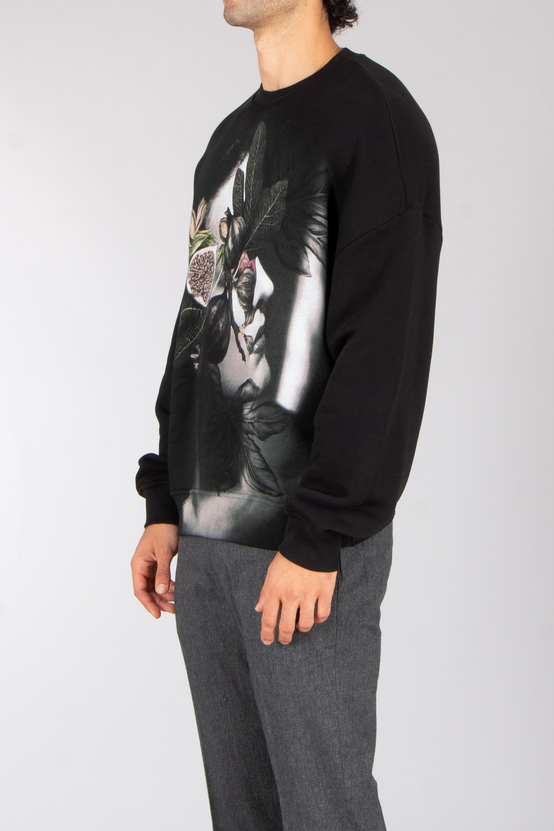 EMPORIO ARMANI Oversized Graphic Print Cotton French Terry Sweatshirt Langarm, Ärmel, T-Shirt, Pullover, Hosen