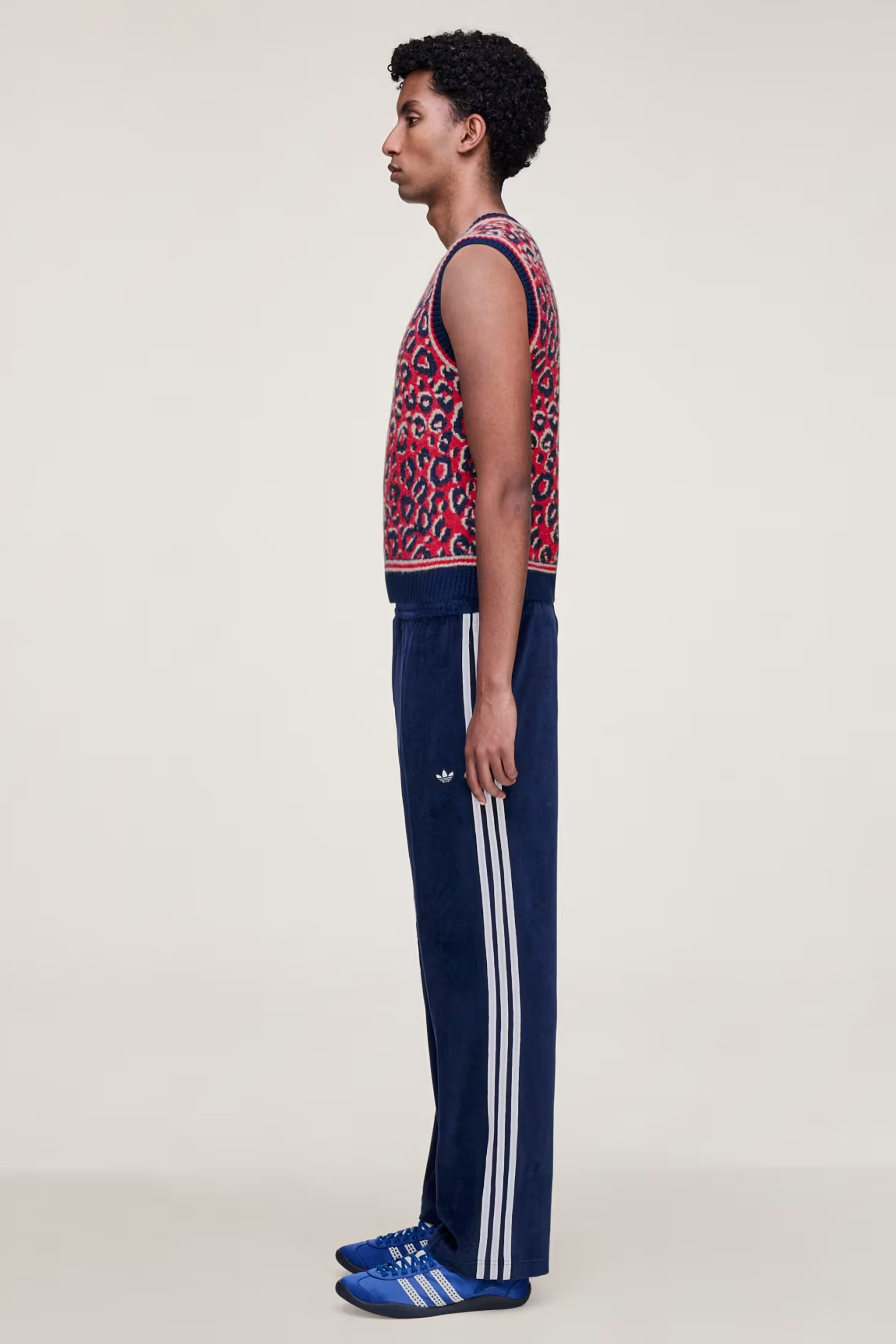 Bekleidung, Hosen, Person, Stehend, Anzug