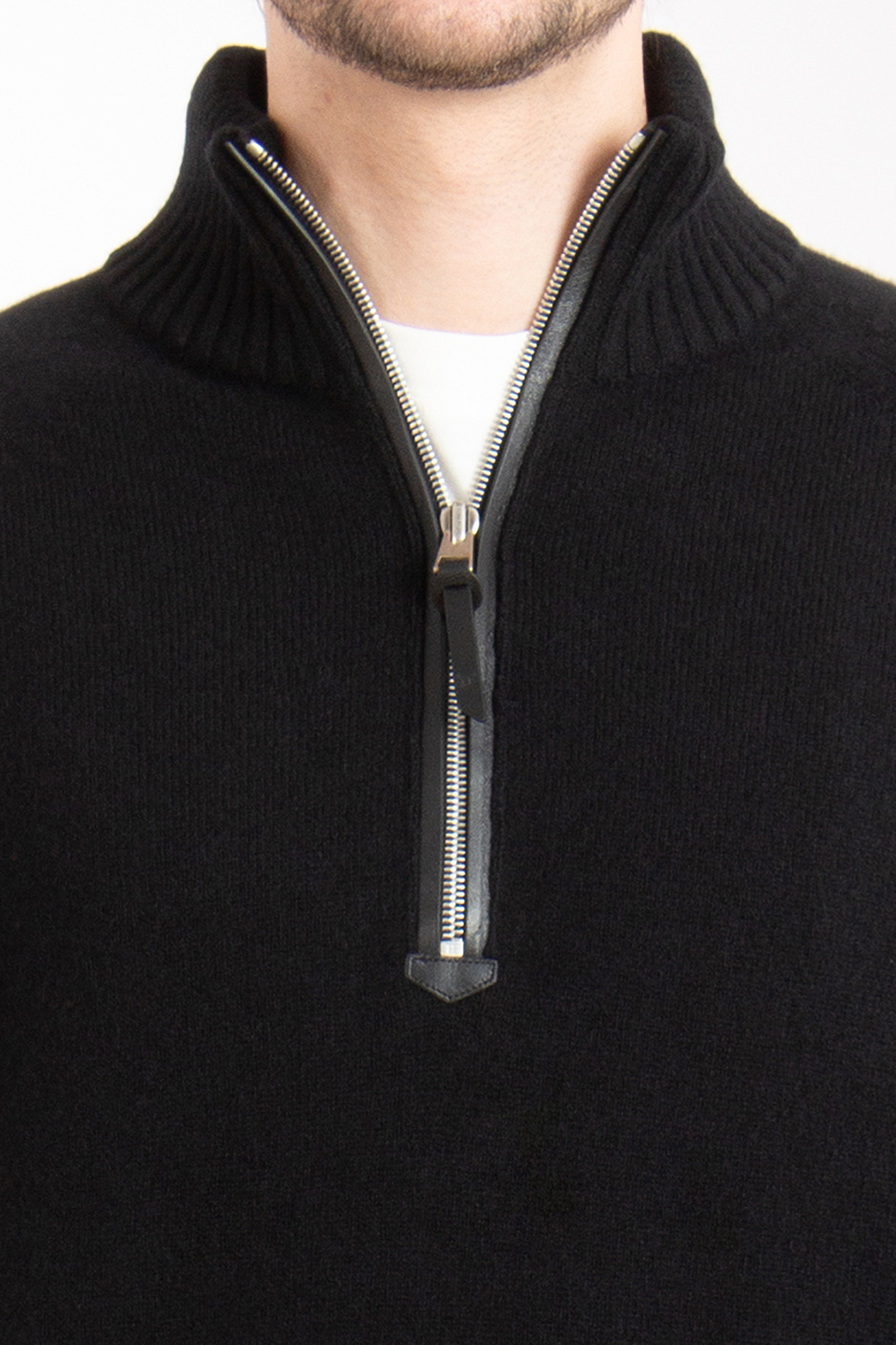 TOM FORD Wool-Cashmere Blend Half Zip Sweater TOM FORD Wool-Cashmere Blend Half Zip Sweater