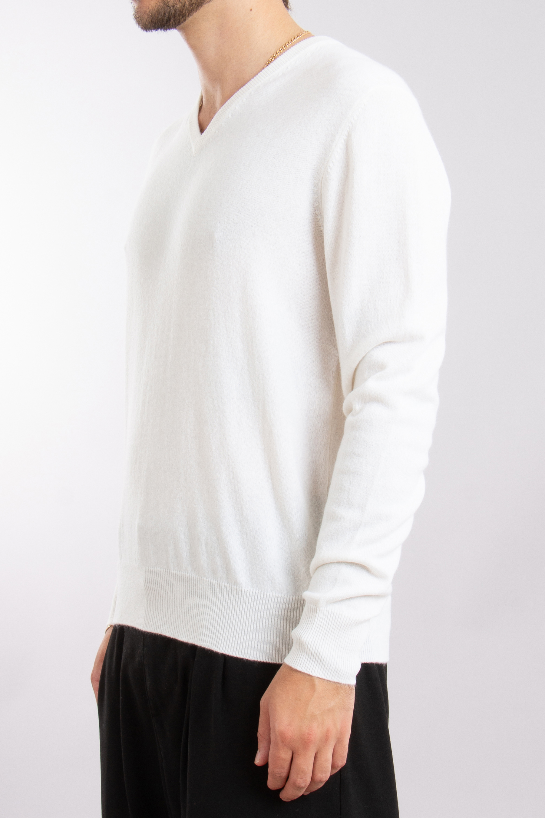 ALLUDE Cashmere V-Neck Sweater ALLUDE Cashmere V-Neck Sweater