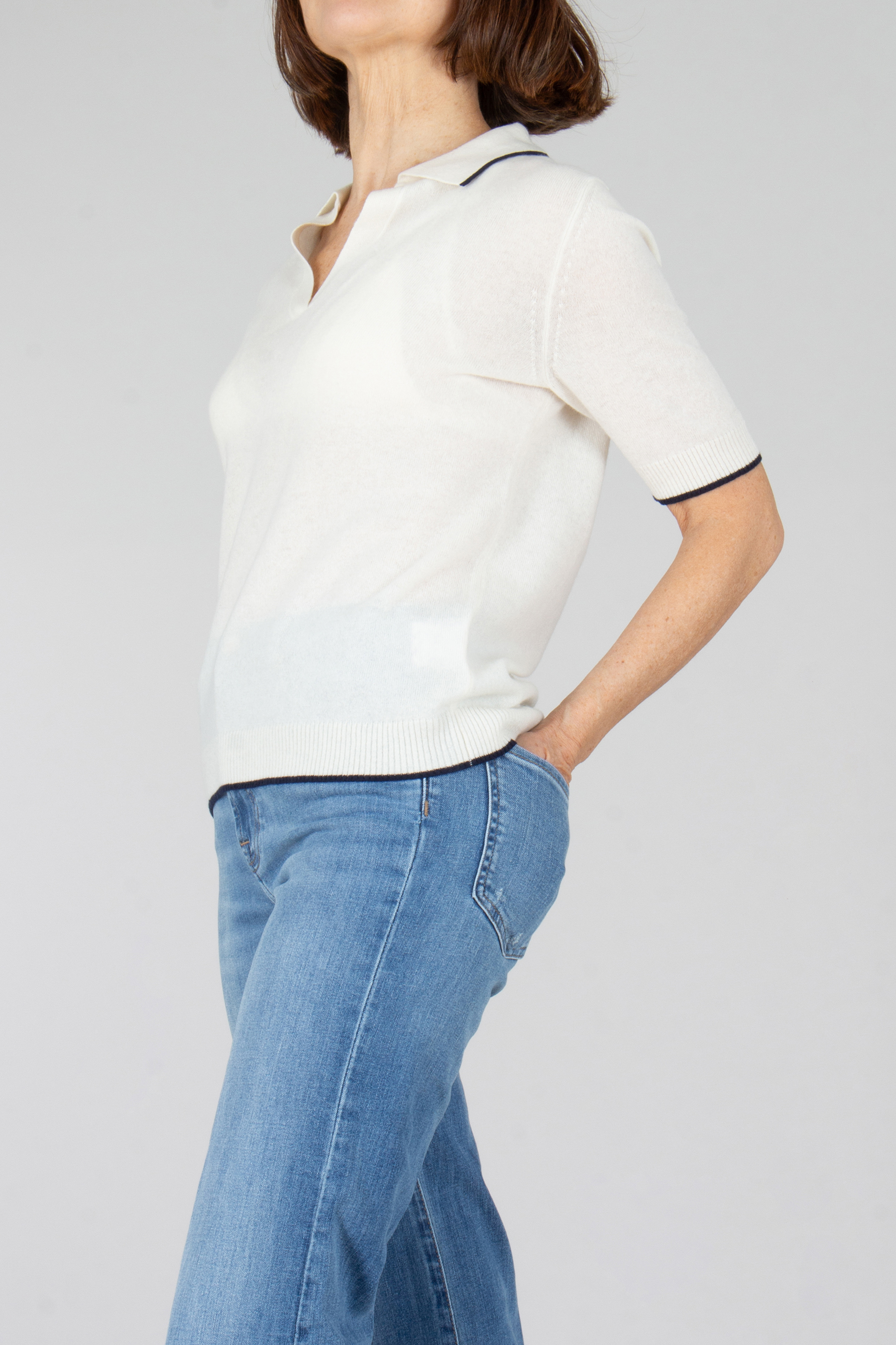 Hosen, Bluse, Jeans, Person, Frau