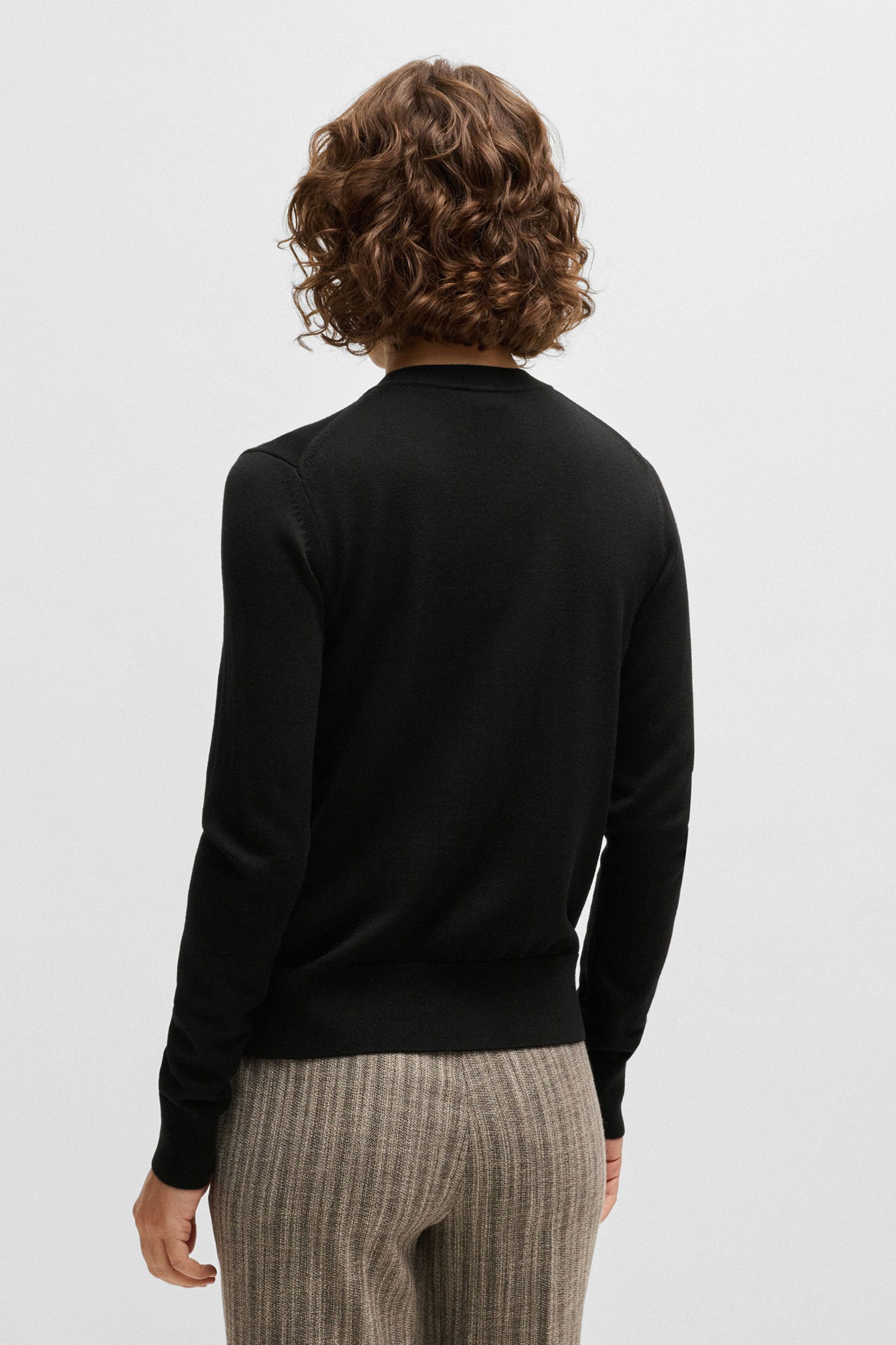 BOSS Regular Fit Virgin Wool Cardigan Fadenasi Strickwaren, Pullover, Langarm, Ärmel, Person