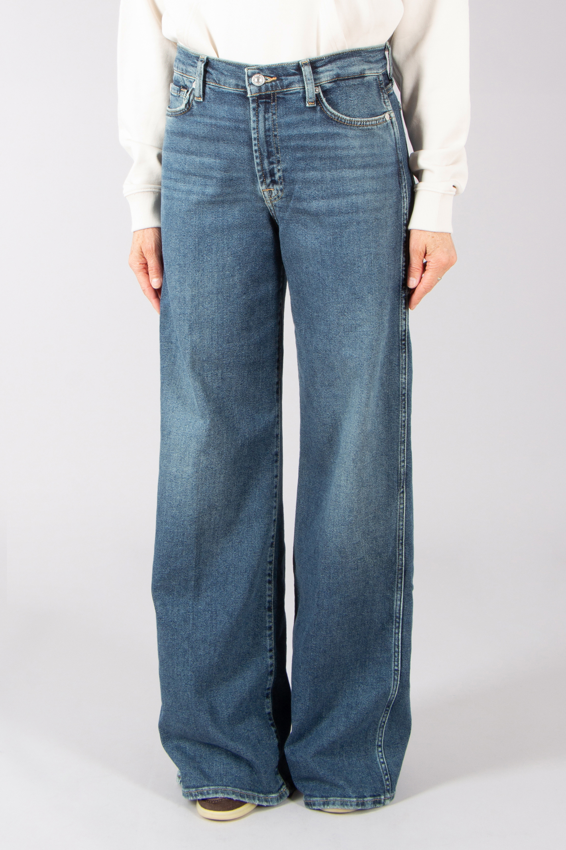 7 FOR ALL MANKIND Flared Luxe Vintage Denim Jeans Lotta