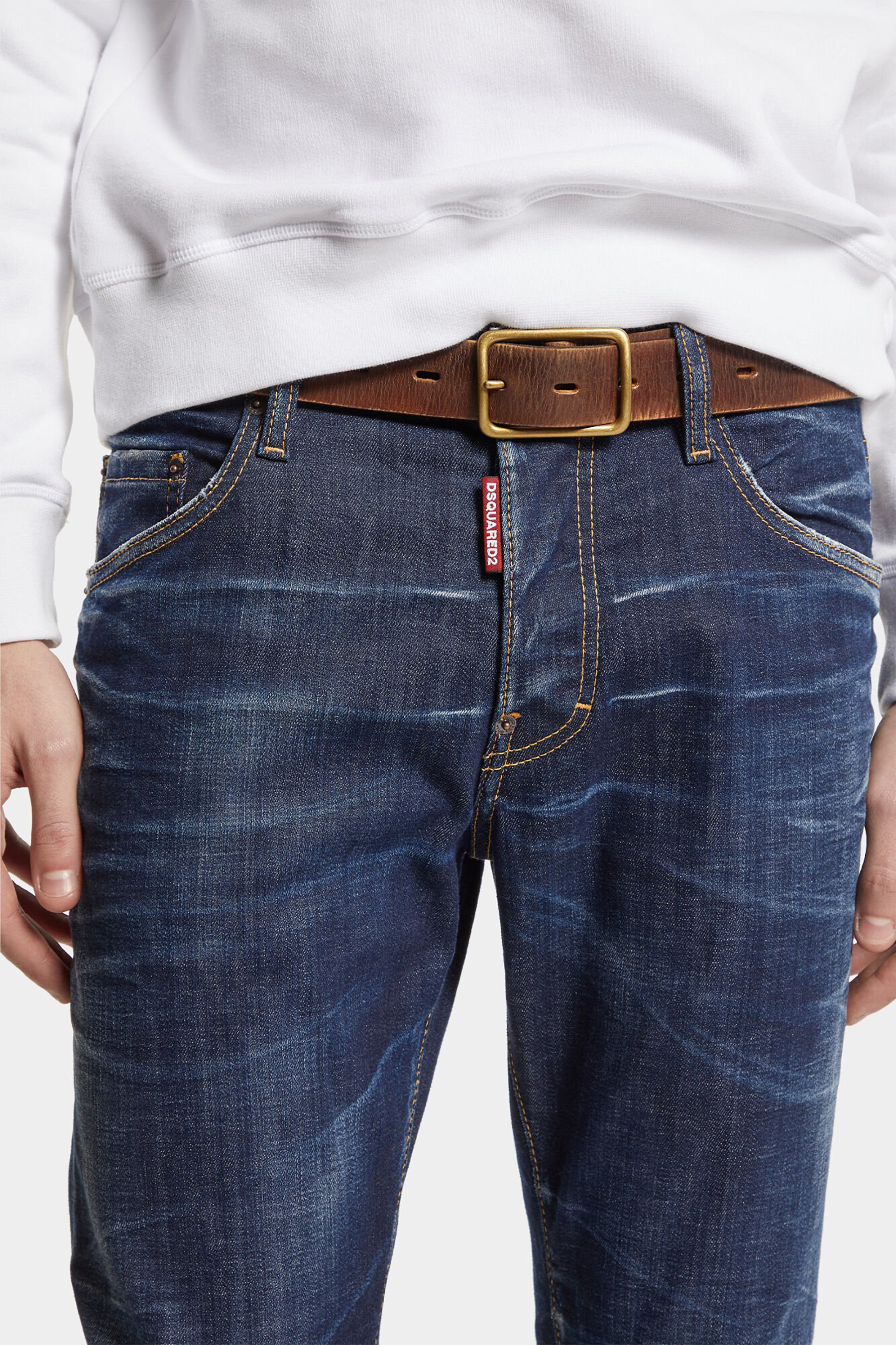 DSQUARED2 Medium Clean Wash Cotton Denim Skater Jeans DSQUARED2 Medium Clean Wash Cotton Denim Skater Jeans