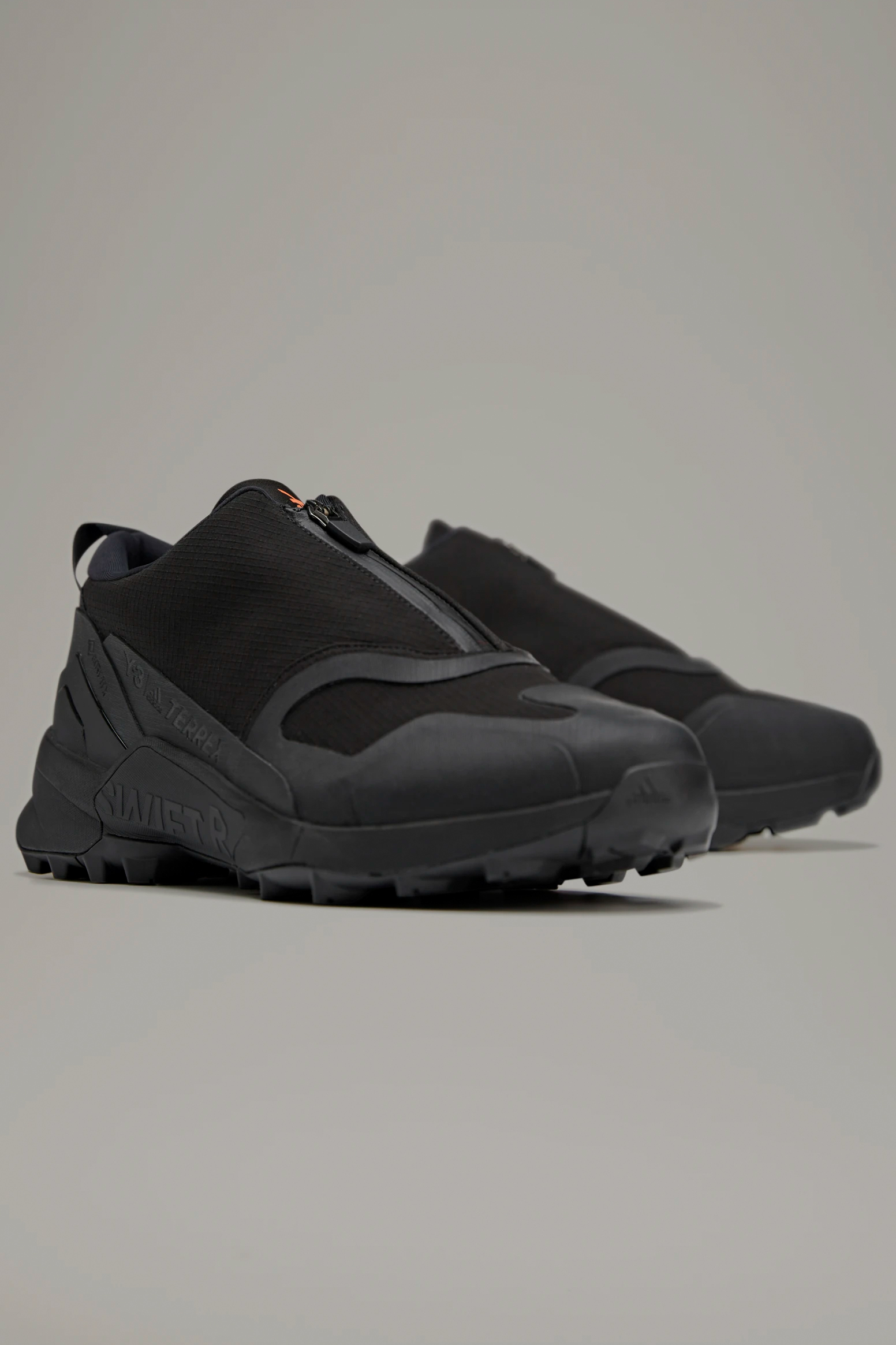 Y-3 Gore-Tex Sneakers Terrex Swift R3 GTX Y-3 Gore-Tex Sneakers Terrex Swift R3 GTX