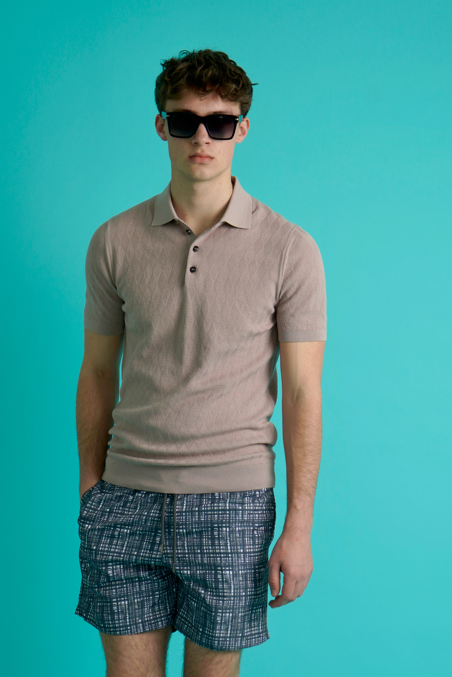 Kurze Hose, Sonnenbrille, Bluse, Mann, Person