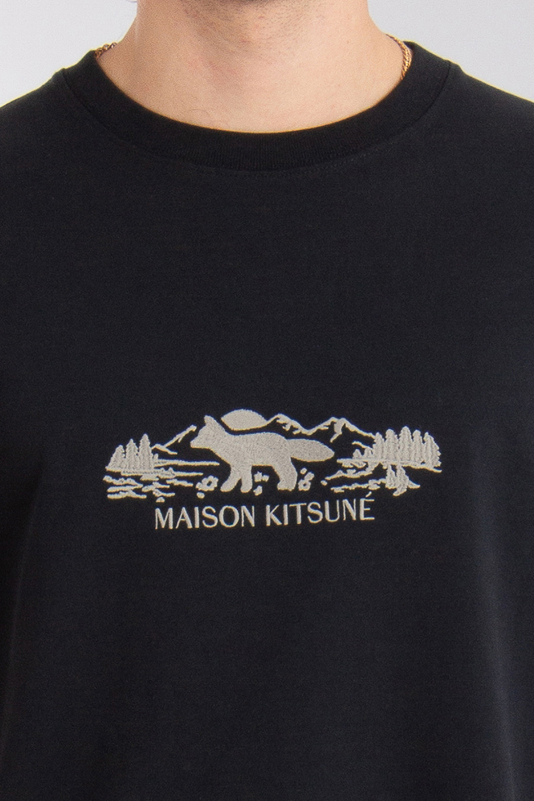 MAISON KITSUNÉ Outdoor Profile Fox Embroidery Cotton Jersey T-Shirt MAISON KITSUNÉ Outdoor Profile Fox Embroidery Cotton Jersey T-Shirt