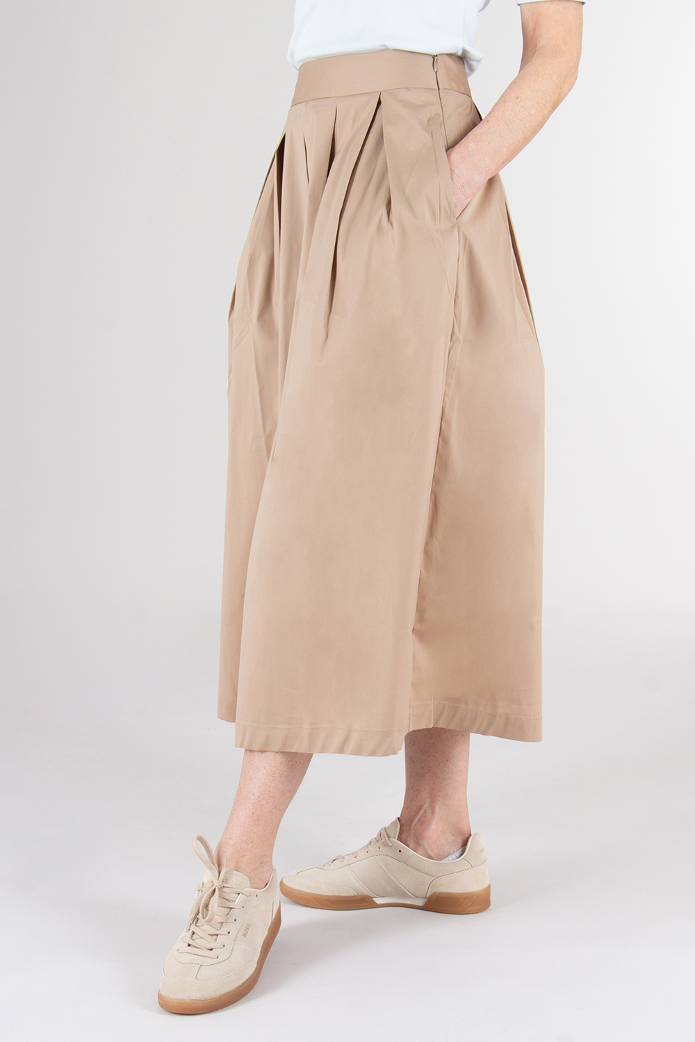 0039 ITALY Long Pleated Skirt Kylie