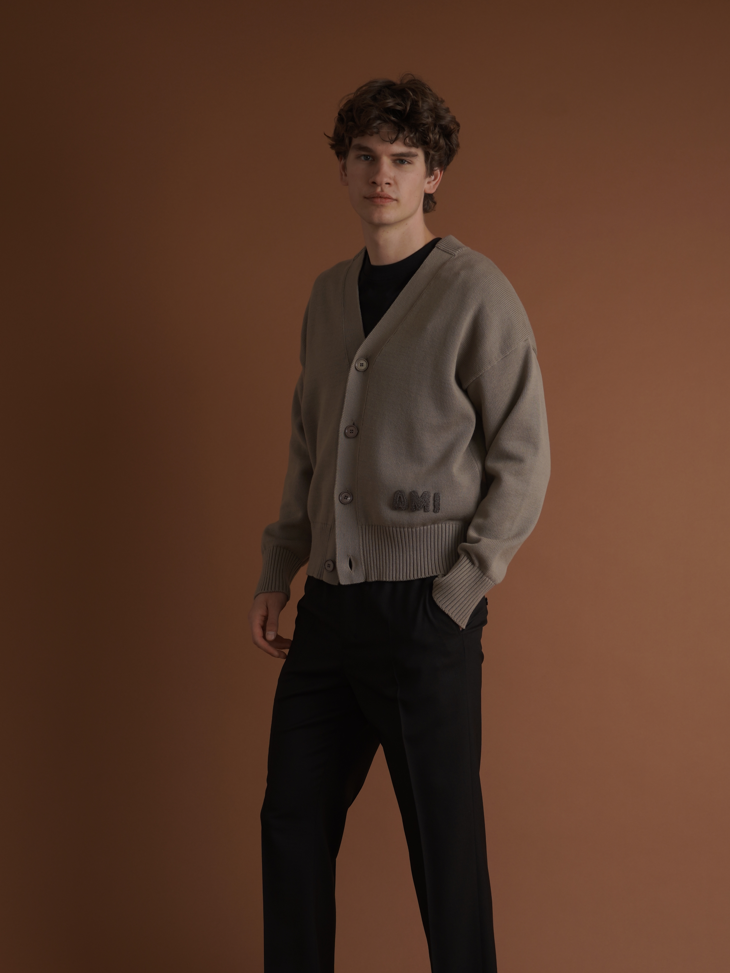 Bekleidung, Strickwaren, Pullover, Person, Sweatshirt