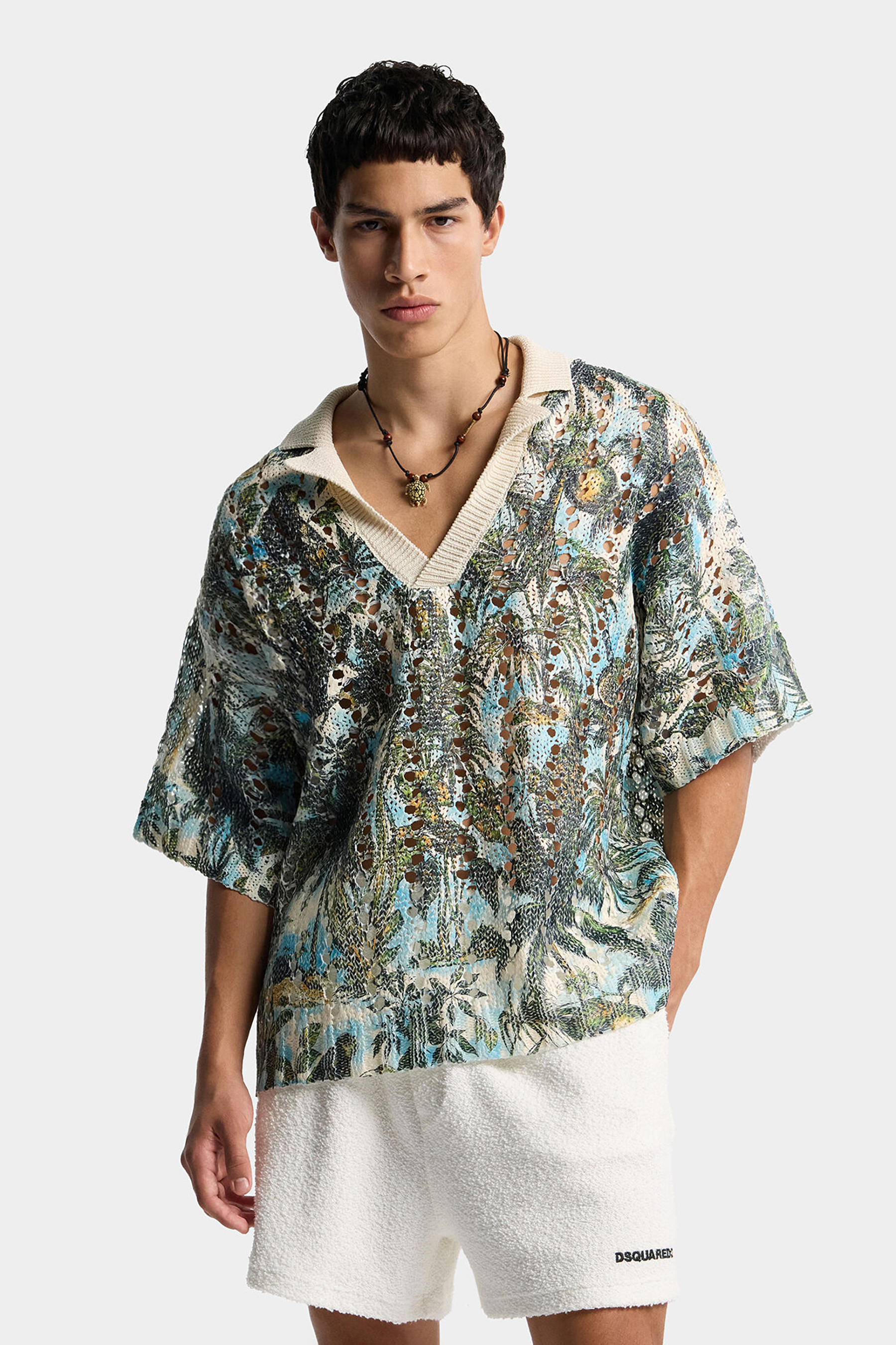 Bluse, Kleidung, Strandmode, Person, Kurze Hose