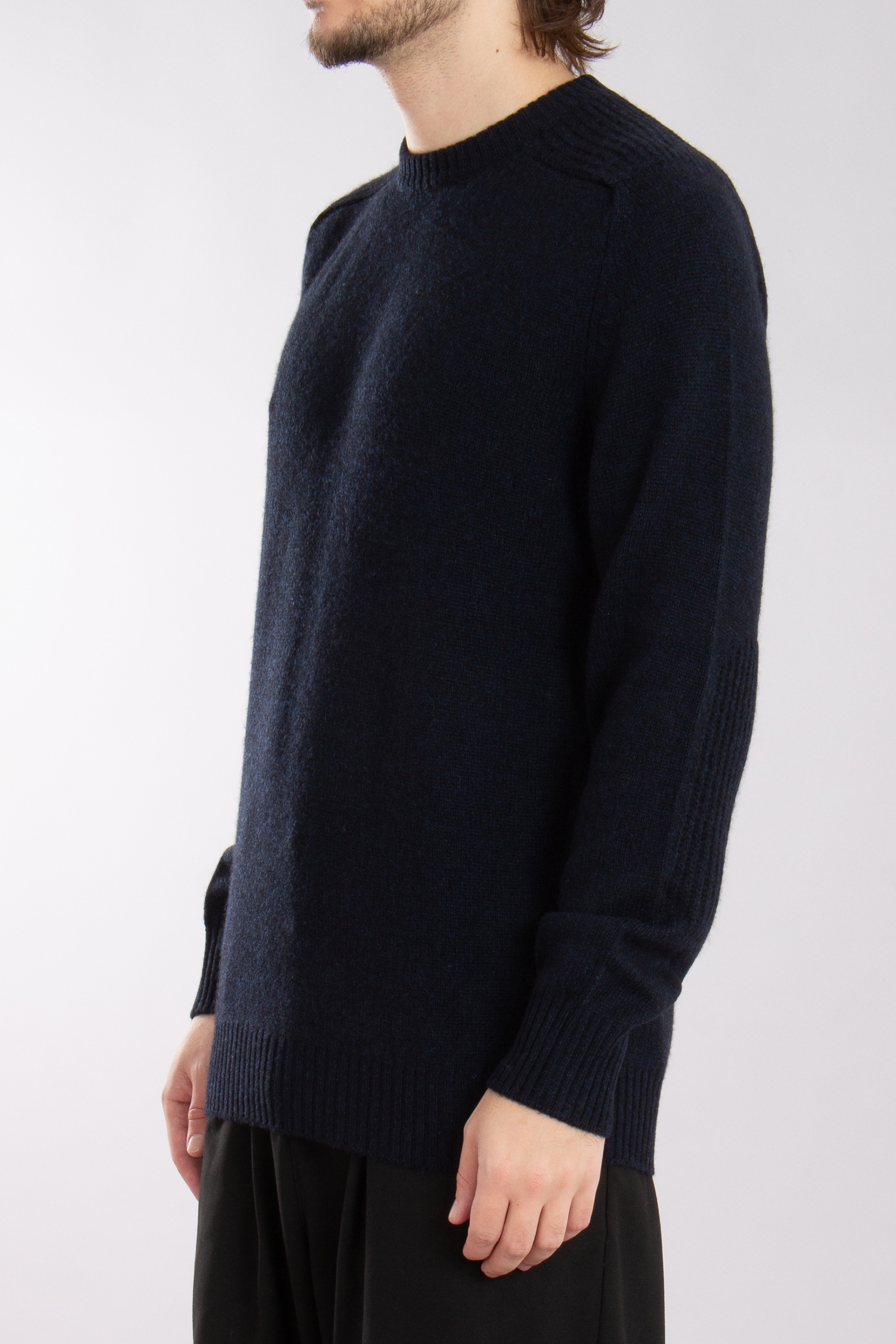 SEASE Coarsehair Cashmere Round Neck Sweater SEASE Coarsehair Cashmere Round Neck Sweater