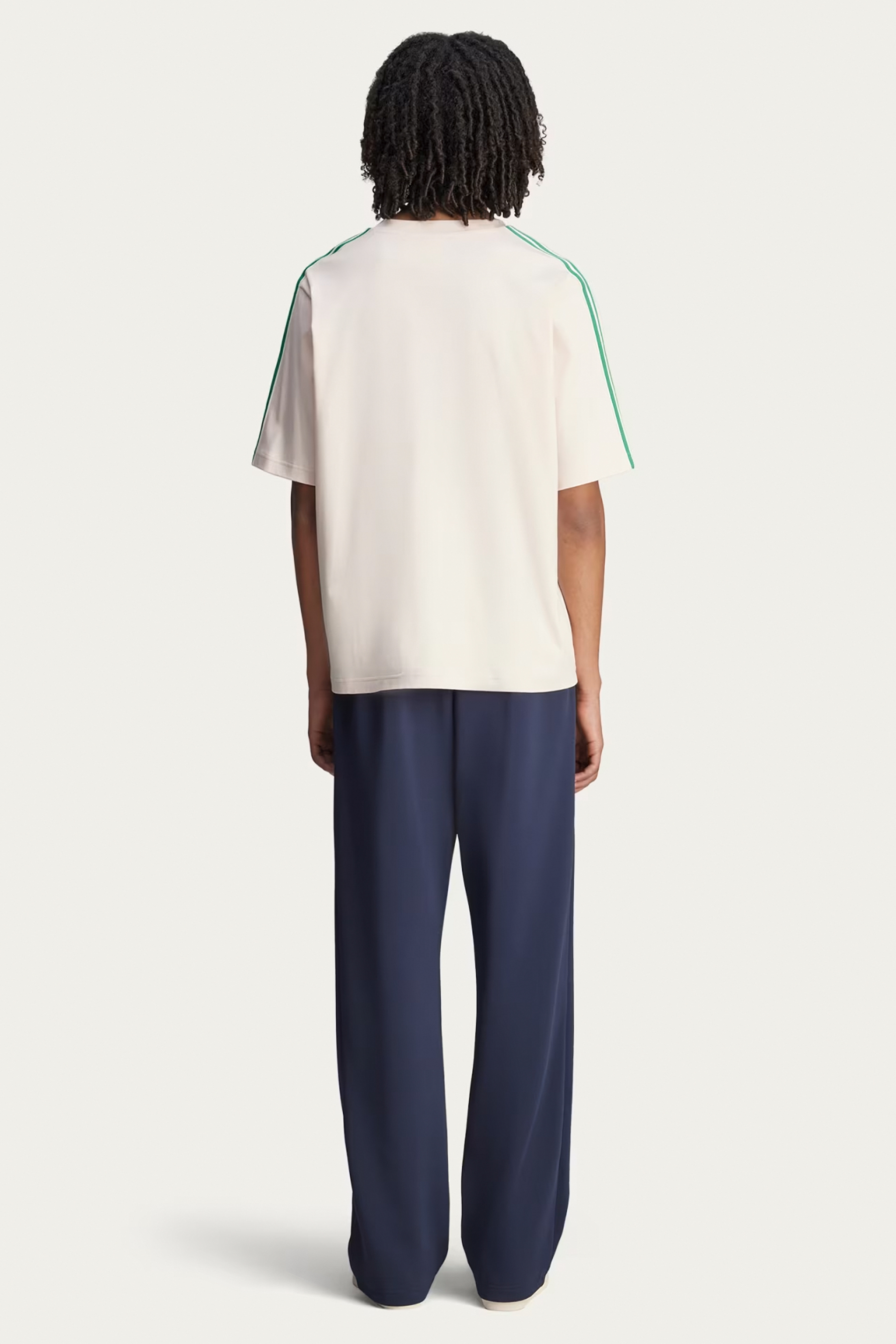 Person, Stehend, Kleidung, Hosen