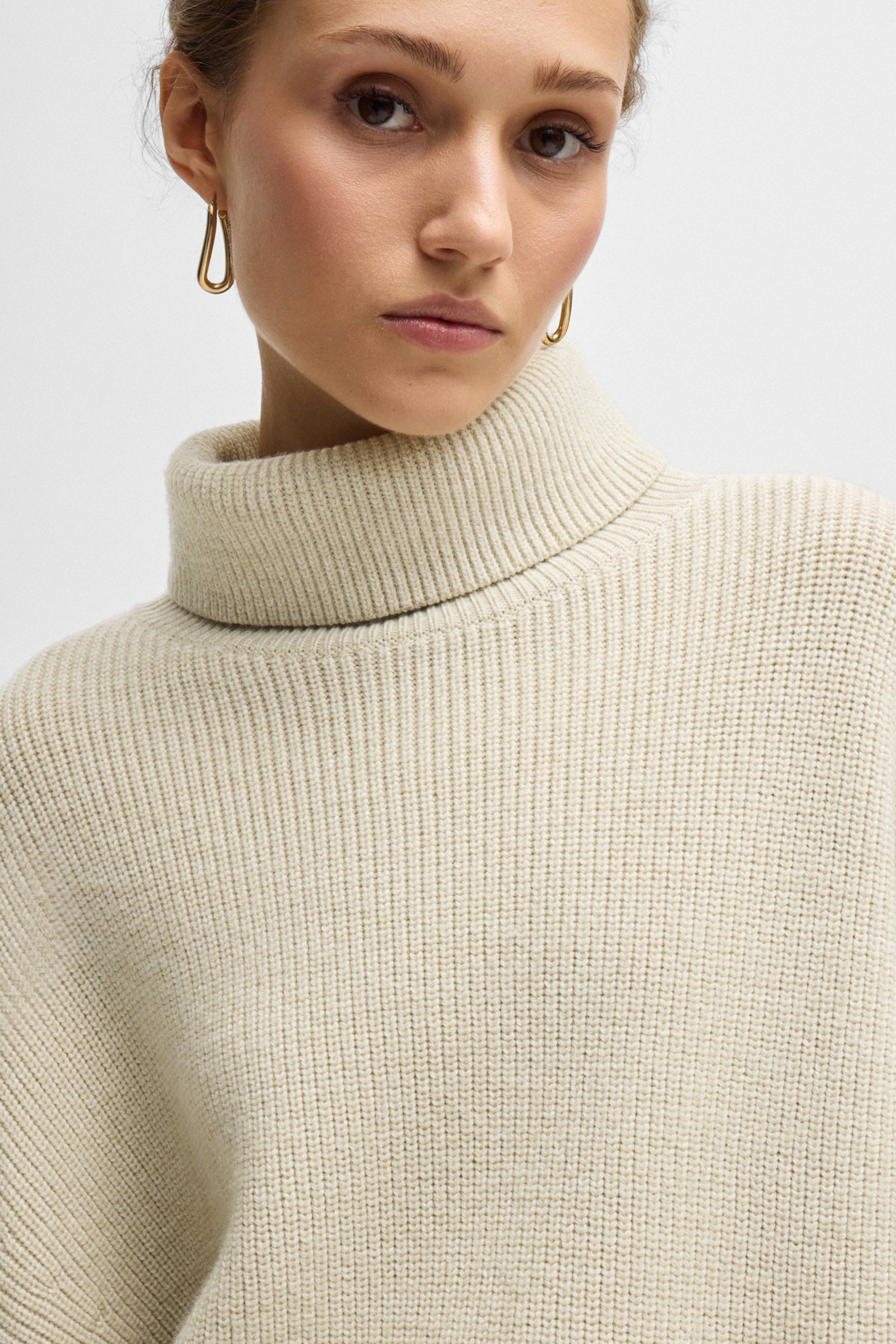 BOSS Ribbed Virgin Wool Turtleneck Sweater Fernadina BOSS Ribbed Virgin Wool Turtleneck Sweater Fernadina