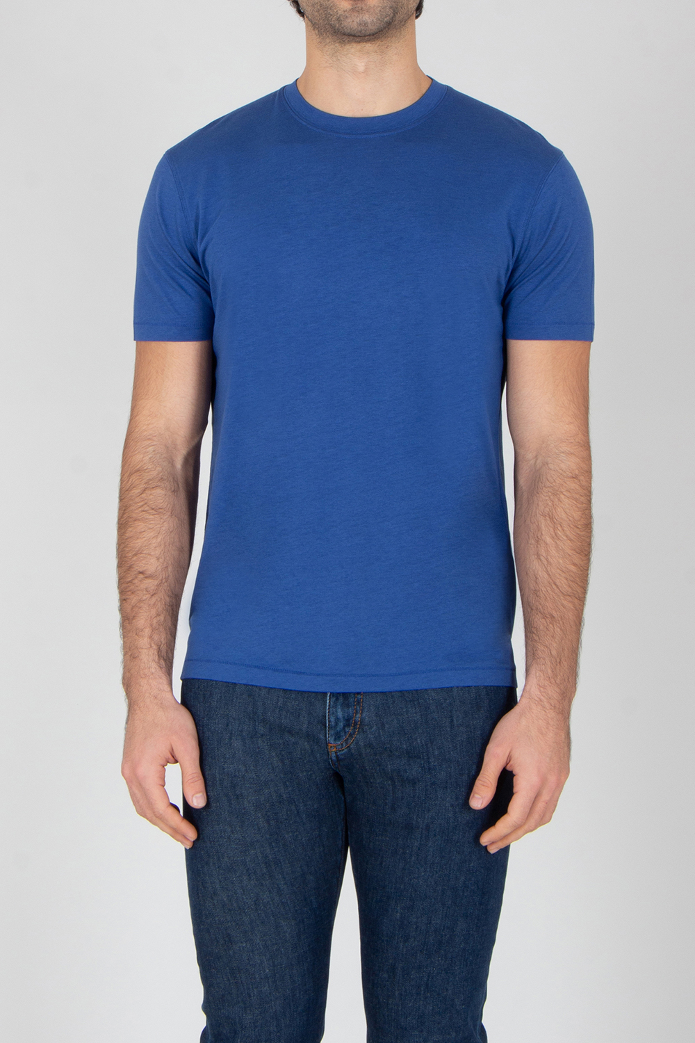 T-shirt, Jeans, Erwachsener, Mann, Person