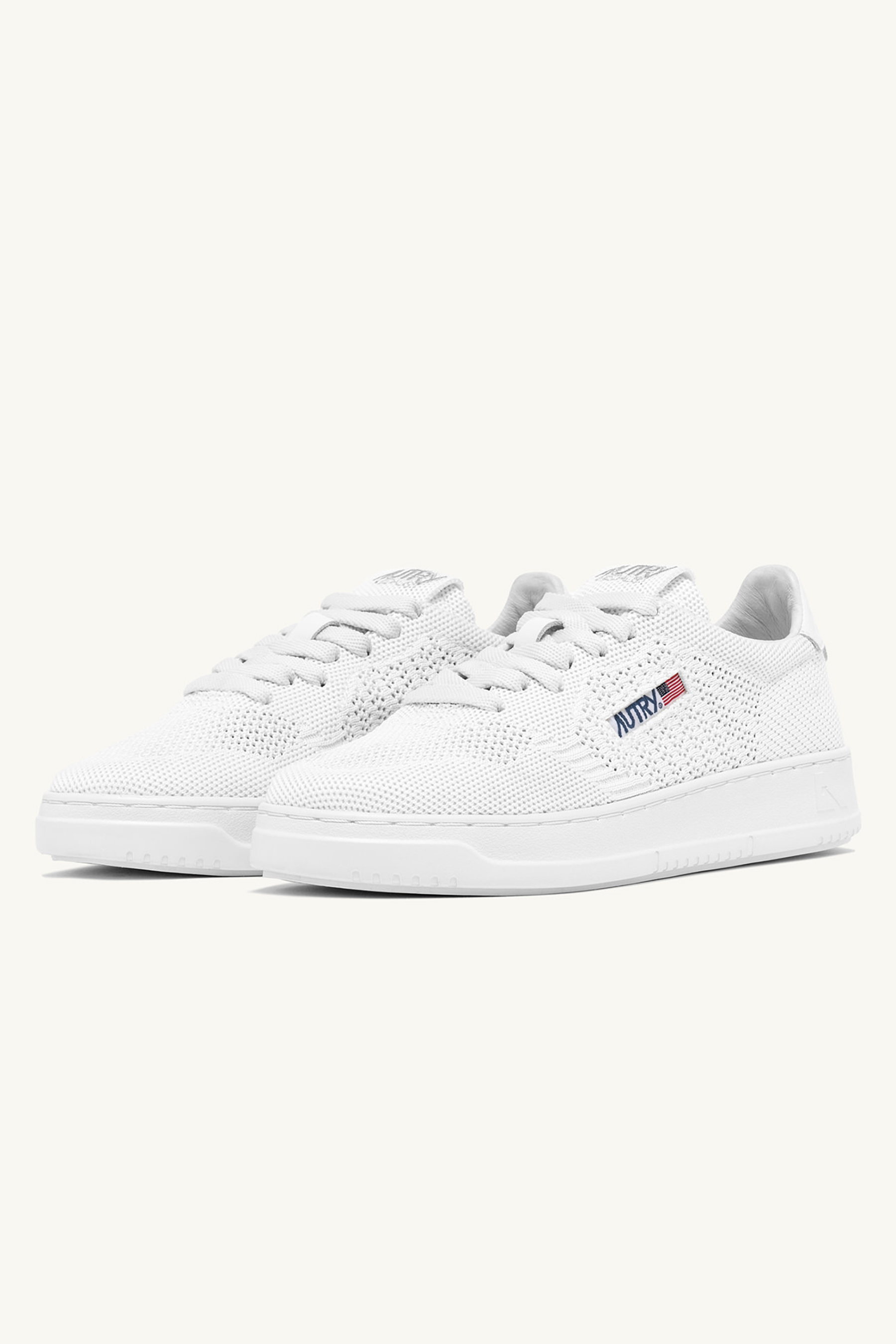 AUTRY Perforated Fabric Sneakers Medalist Easeknit Low AUTRY Perforated Fabric Sneakers Medalist Easeknit Low