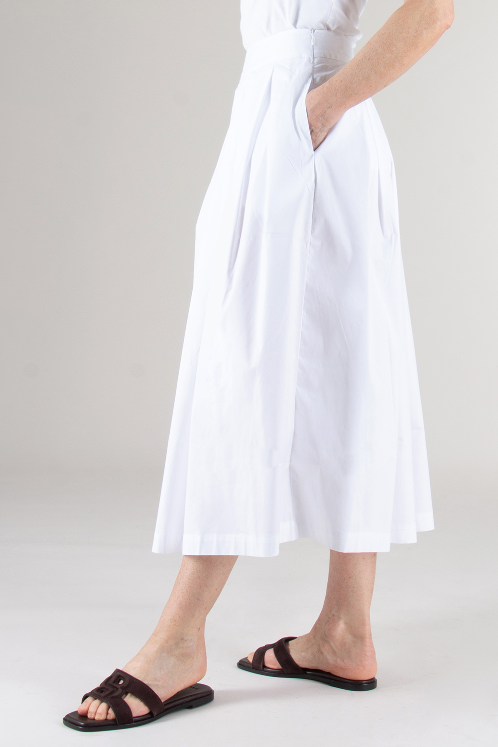 0039 ITALY Long Pleated Skirt Kylie