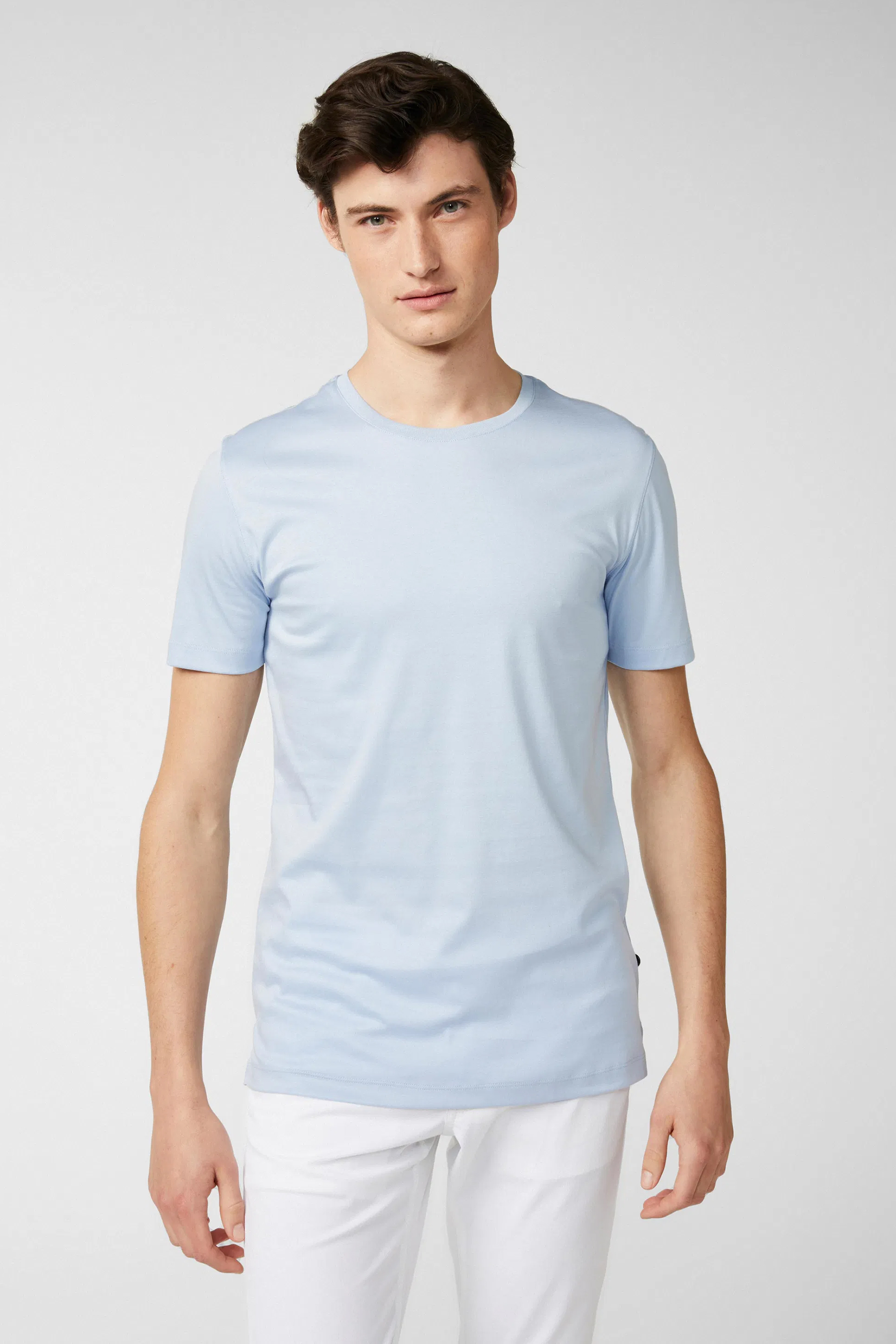 Bekleidung, T-shirt, Person, Ärmel