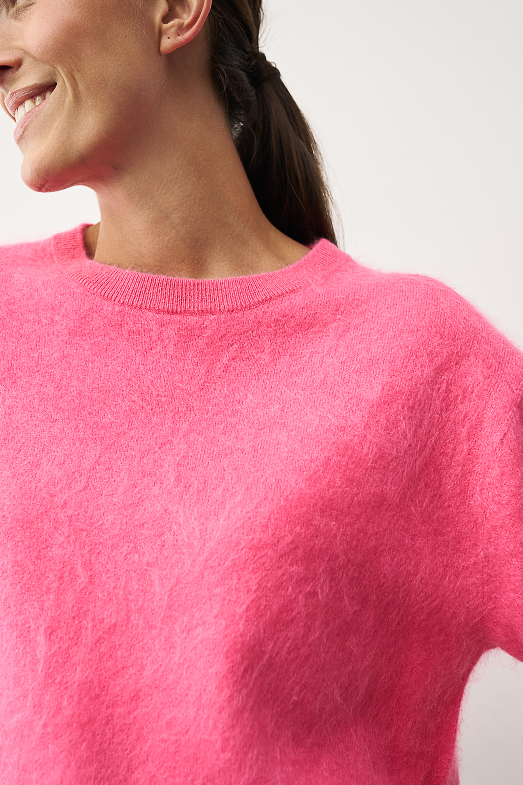 0039 ITALY Casual Fit Brushed Cashmere-Wool Blend Short-Sleeve Crew Neck Sweater Ines Pulli, Erwachsener, Weiblich, Person, Frau