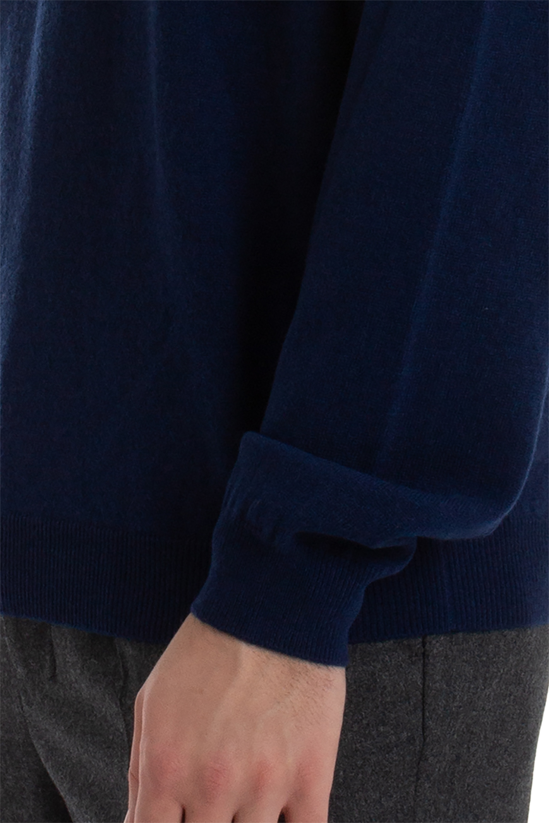 AIDA BARNI Cashmere Crew Neck Sweater AIDA BARNI Cashmere Crew Neck Sweater