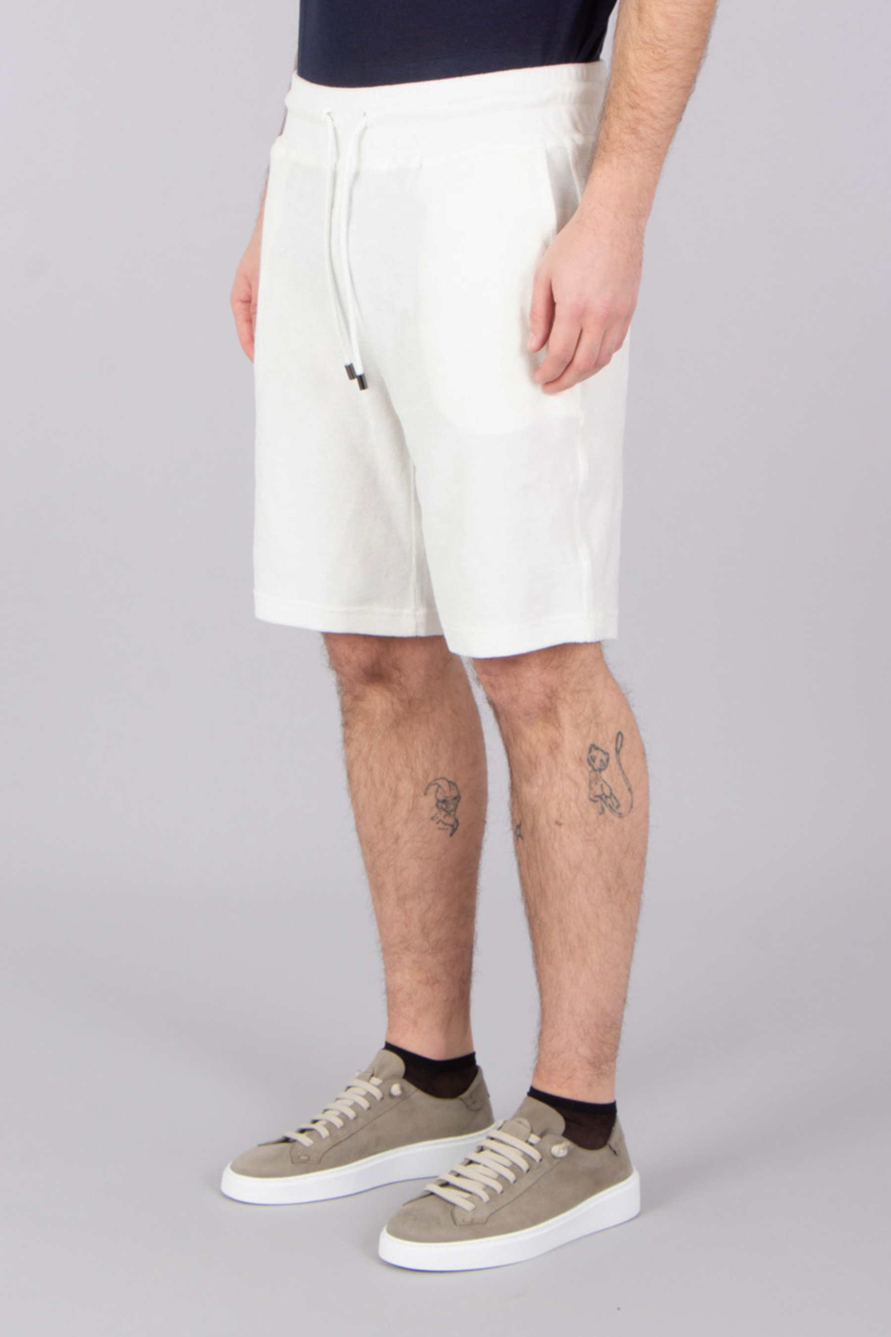 Kurze Hose, Erwachsener, Männlich, Mann, Person