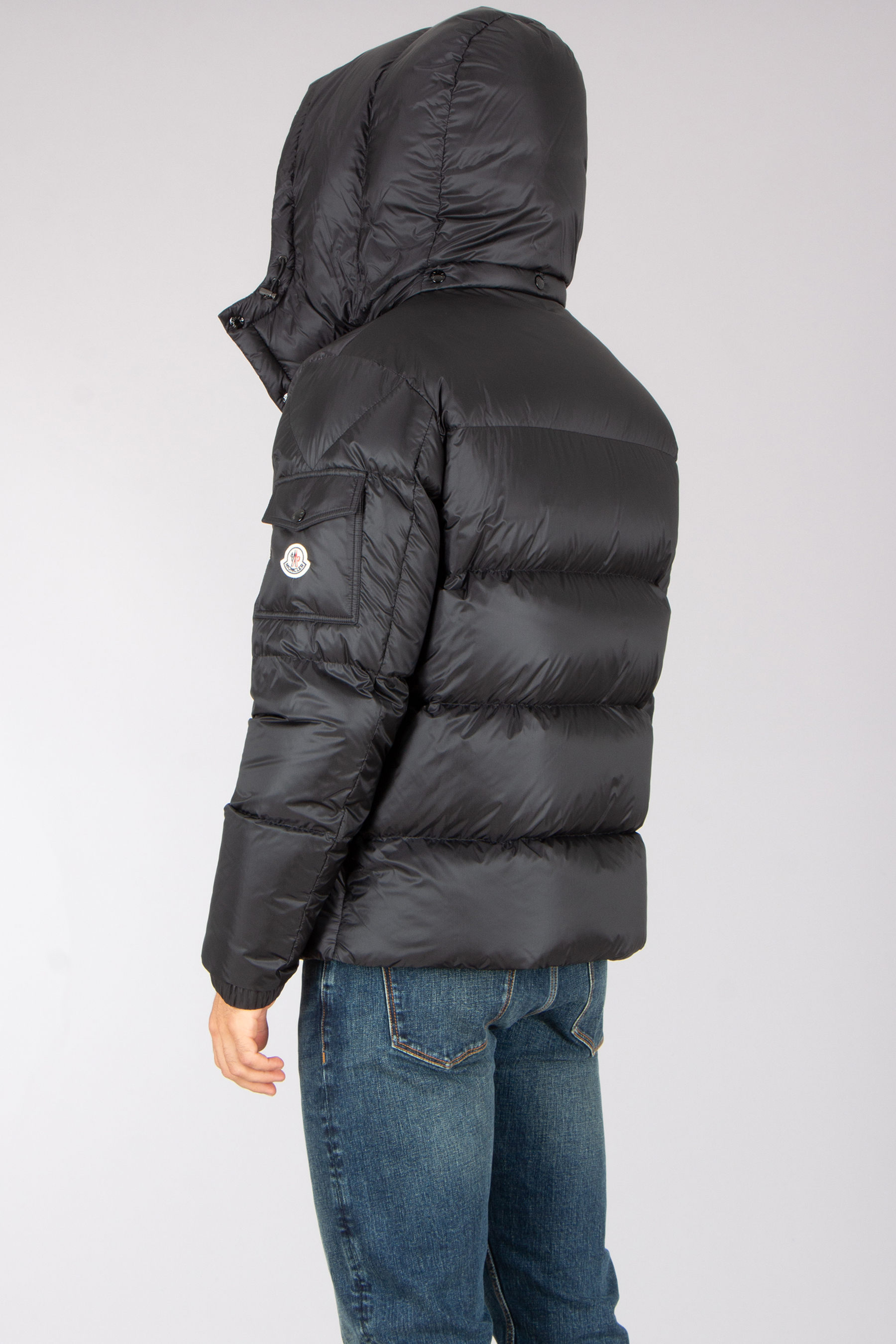 MONCLER Couyere Regular Fit Recycled Nylon Micro Ripstop Down Jacket Bekleidung, Mantel, Jacke, Jeans, Kapuze