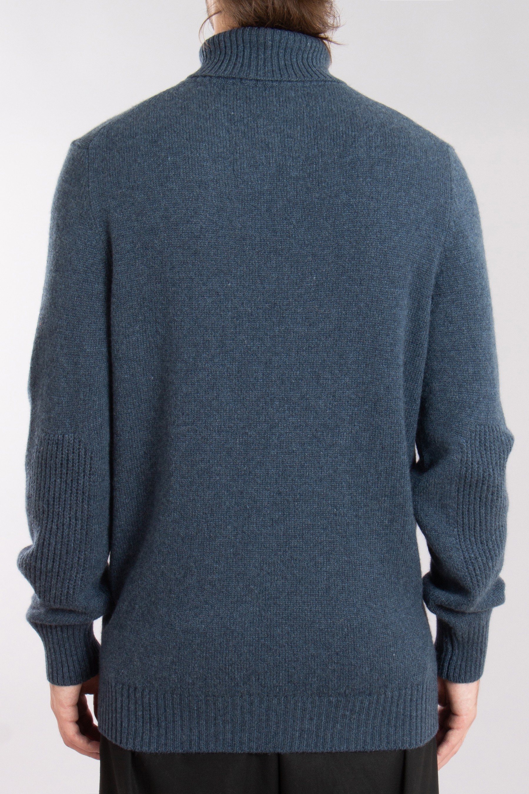 SEASE Coarsehair Cashmere Turtleneck Sweater SEASE Coarsehair Cashmere Turtleneck Sweater