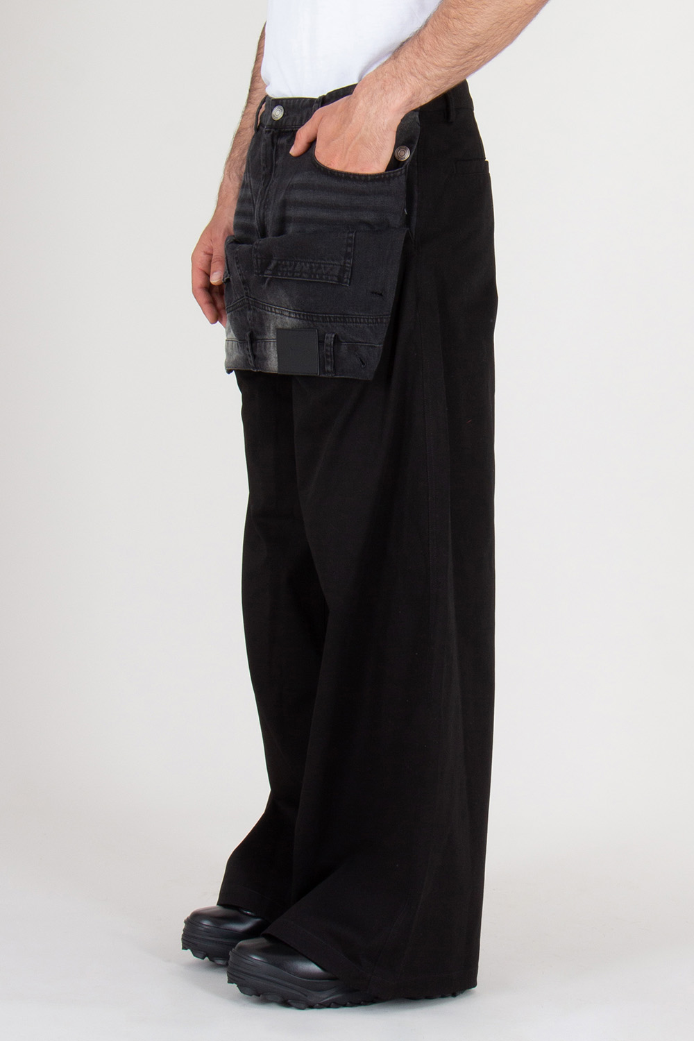 JUNN.J Loose Fit Cotton Twill And Denim Bib Trousers