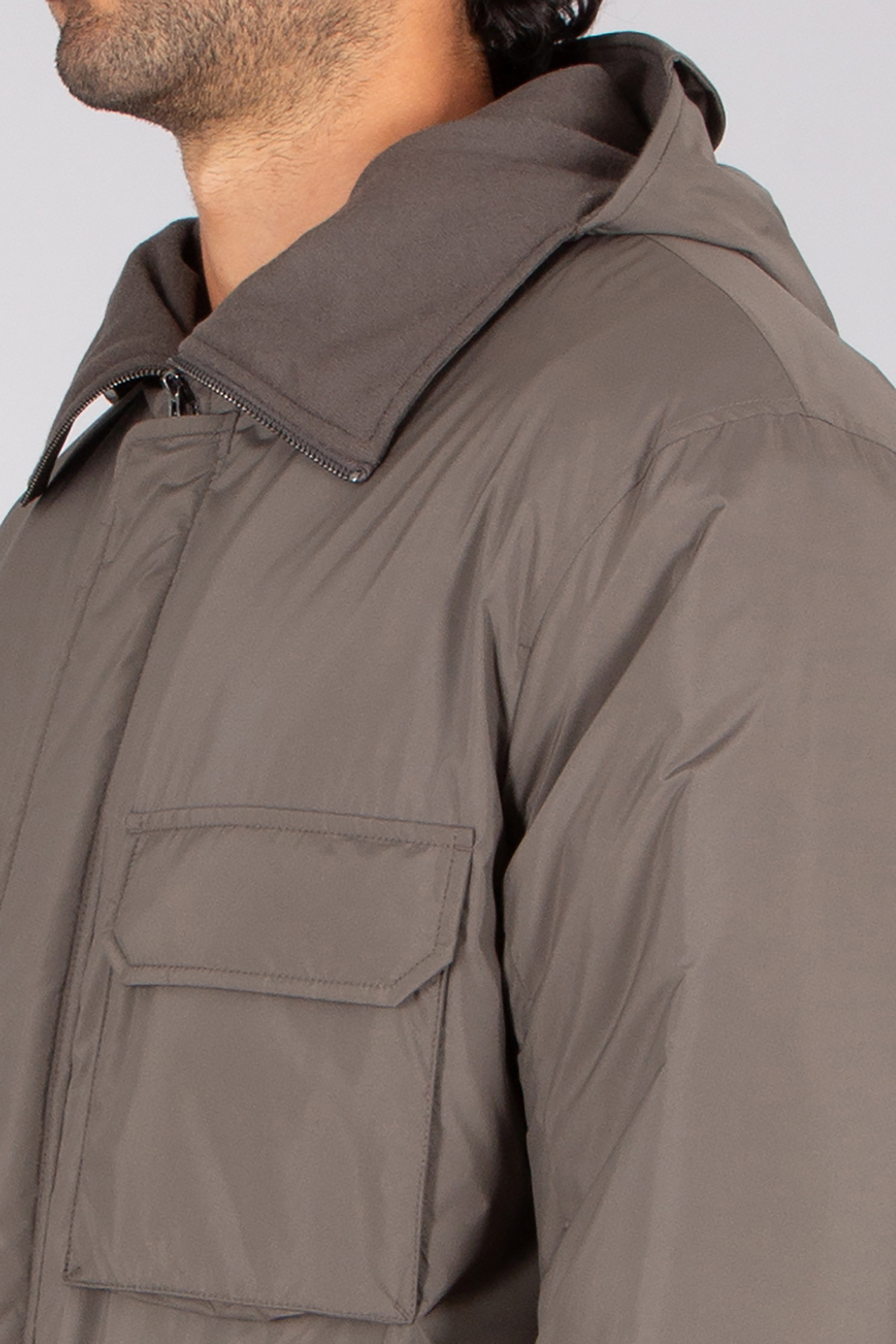 EMPORIO ARMANI Regular Fit Travel Essential Packable Technical Fabric Field Jacket Bekleidung, Mantel, Jacke