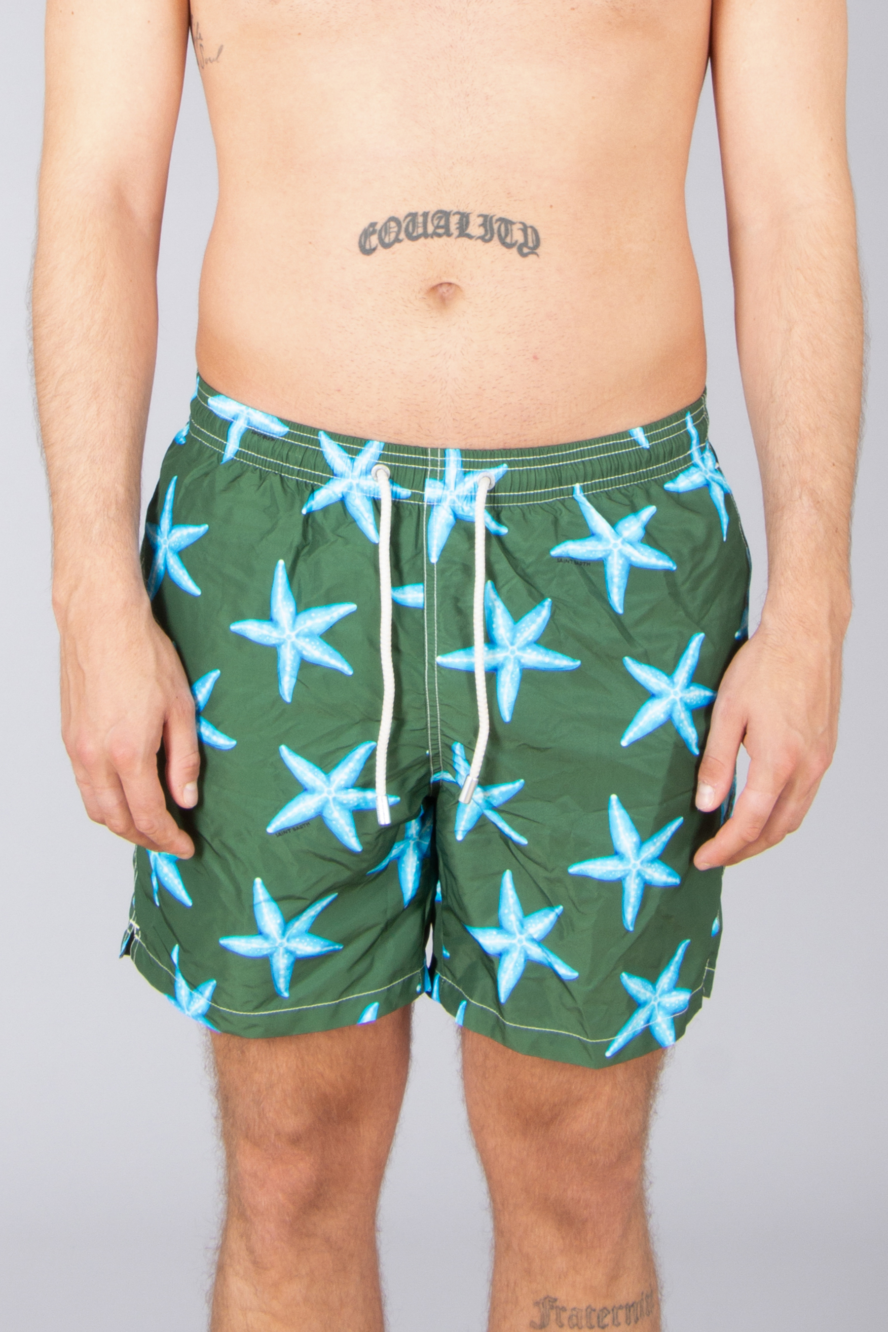 Bekleidung, Kurze Hosen, Strandmode, Tätowierung, Badehose