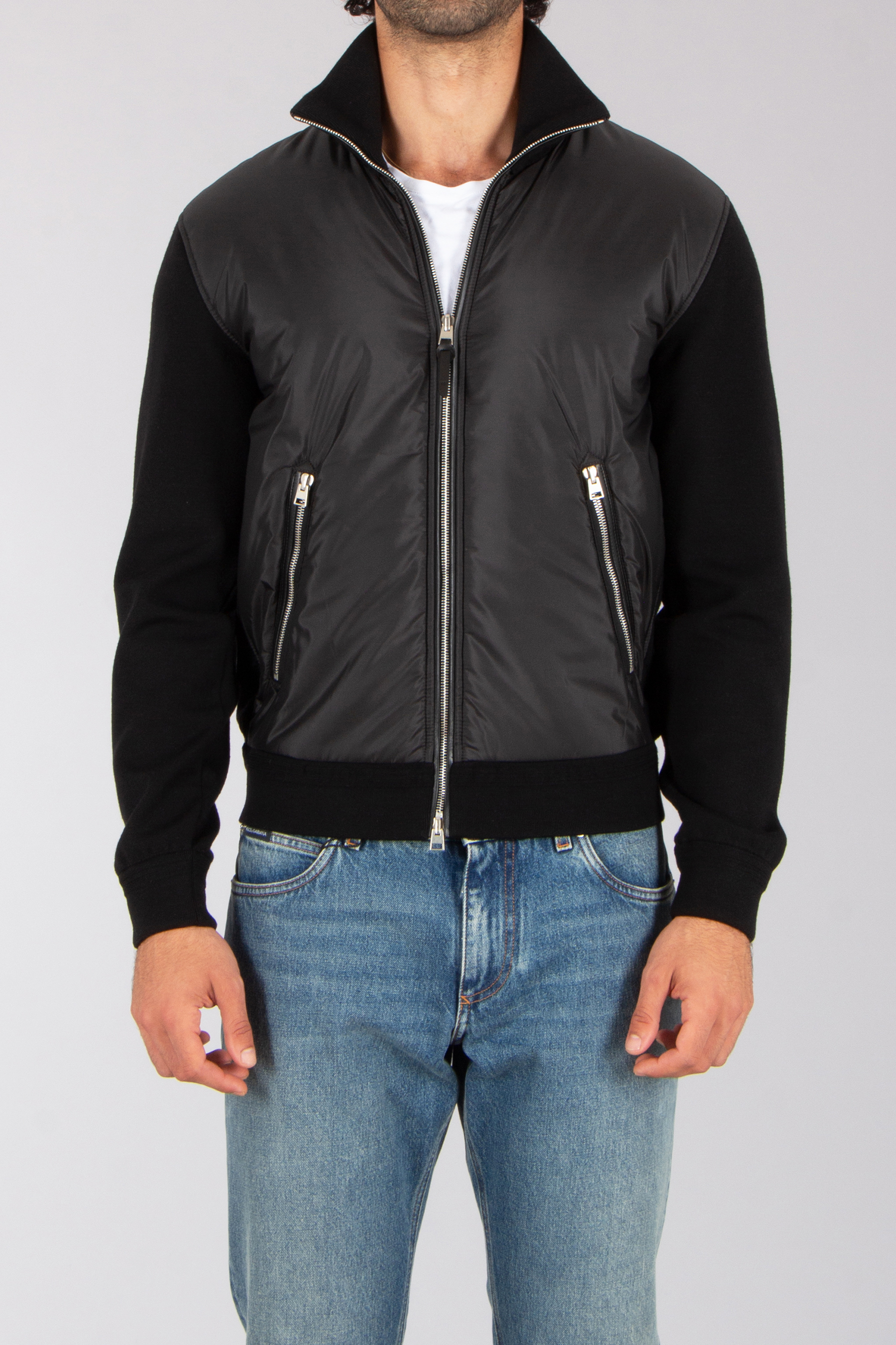 Mantel, Jacke, Jeans, Kapuzenpulli, Weste