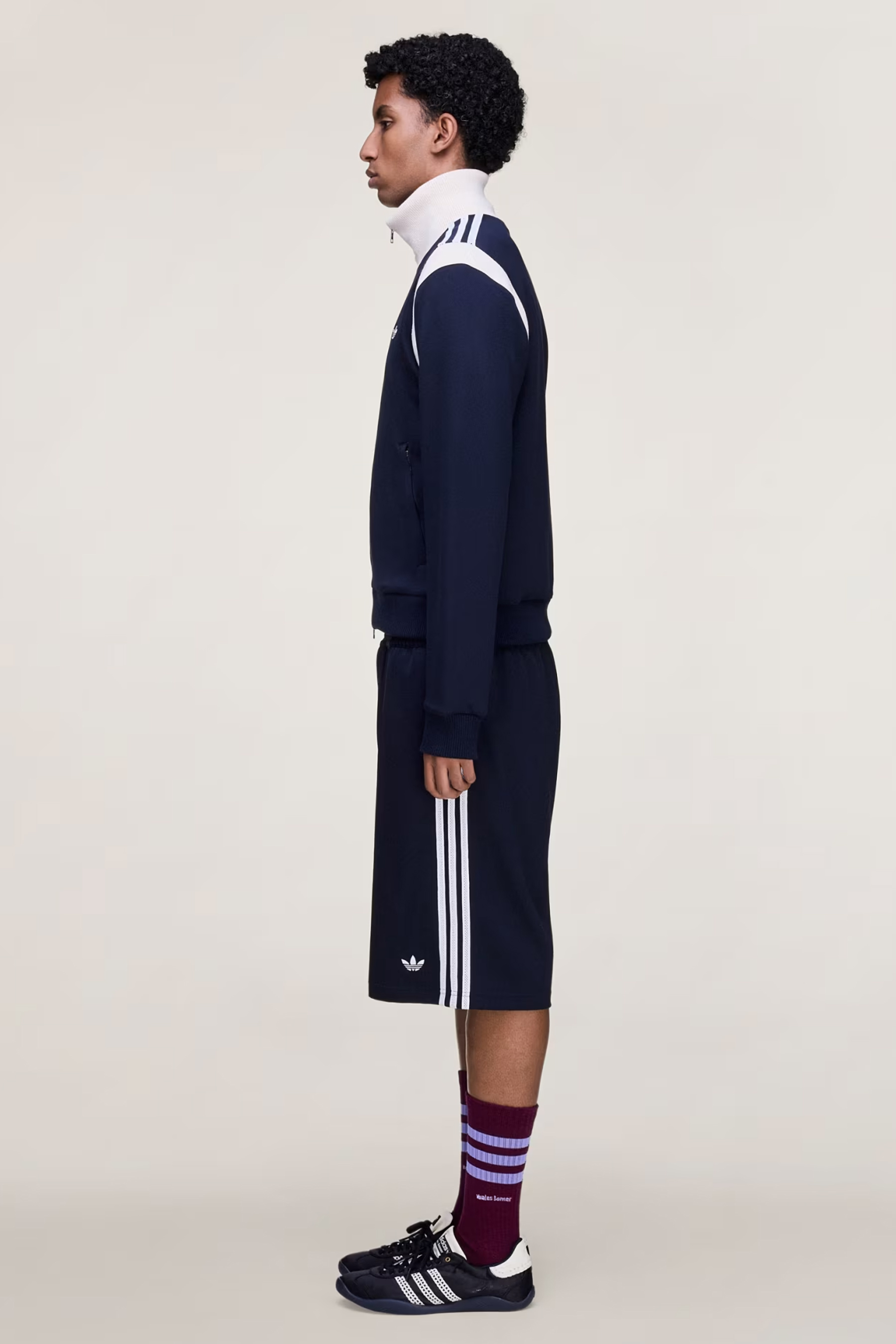 Anzug, Mantel, Langarm, Schuh, Person