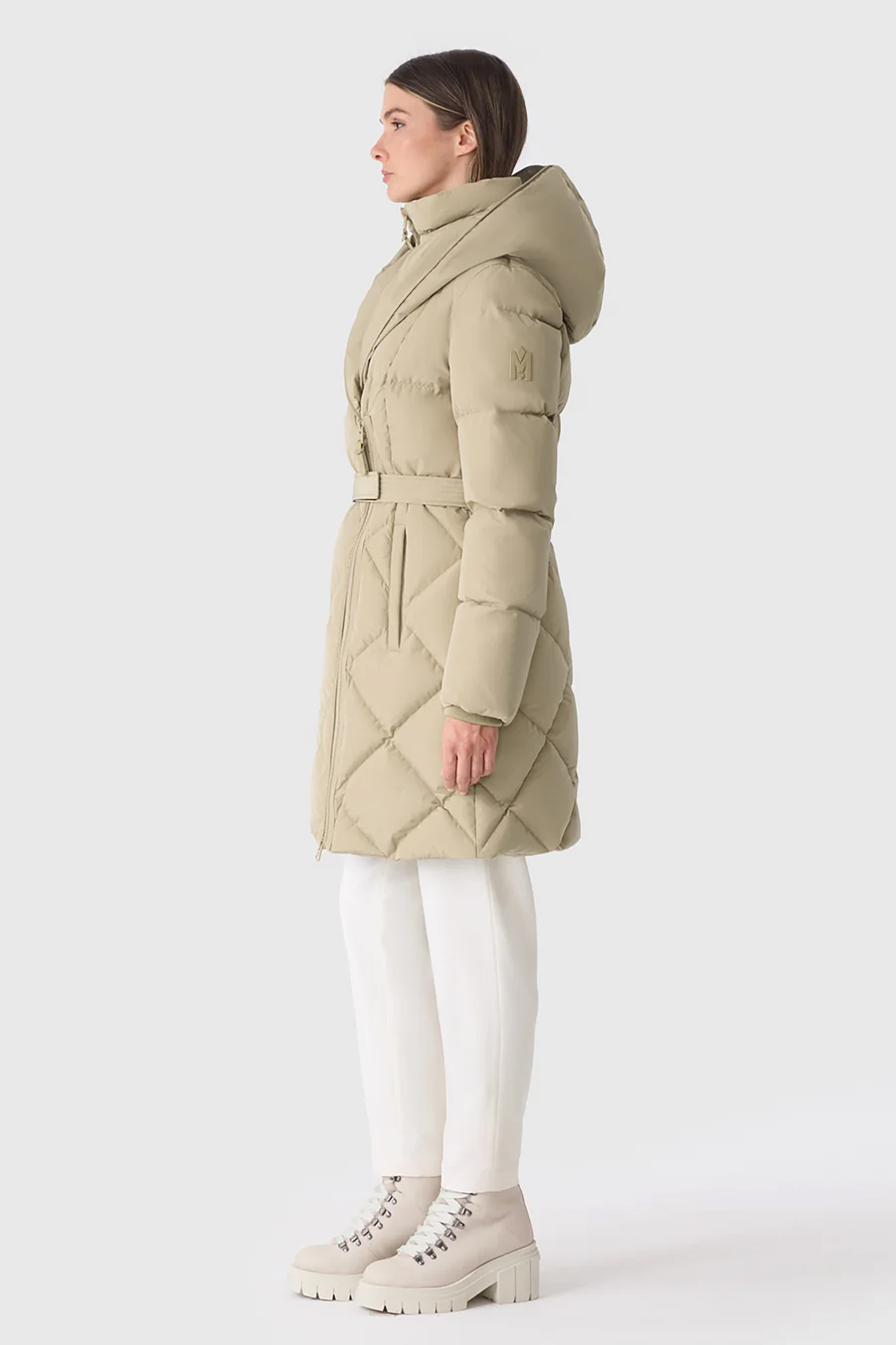 MACKAGE Fitted 2-in-1 Recycled Shell Down Coat Ayumi Bekleidung, Mantel, Person