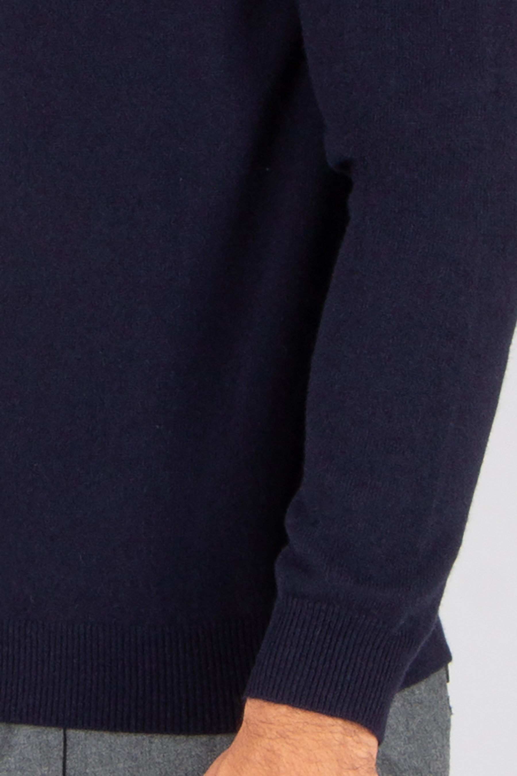 MIENTUS BERLIN Regular Fit Cashmere Crew Neck Sweater Bekleidung, Langarm, Ärmel, Strickwaren, Pullover