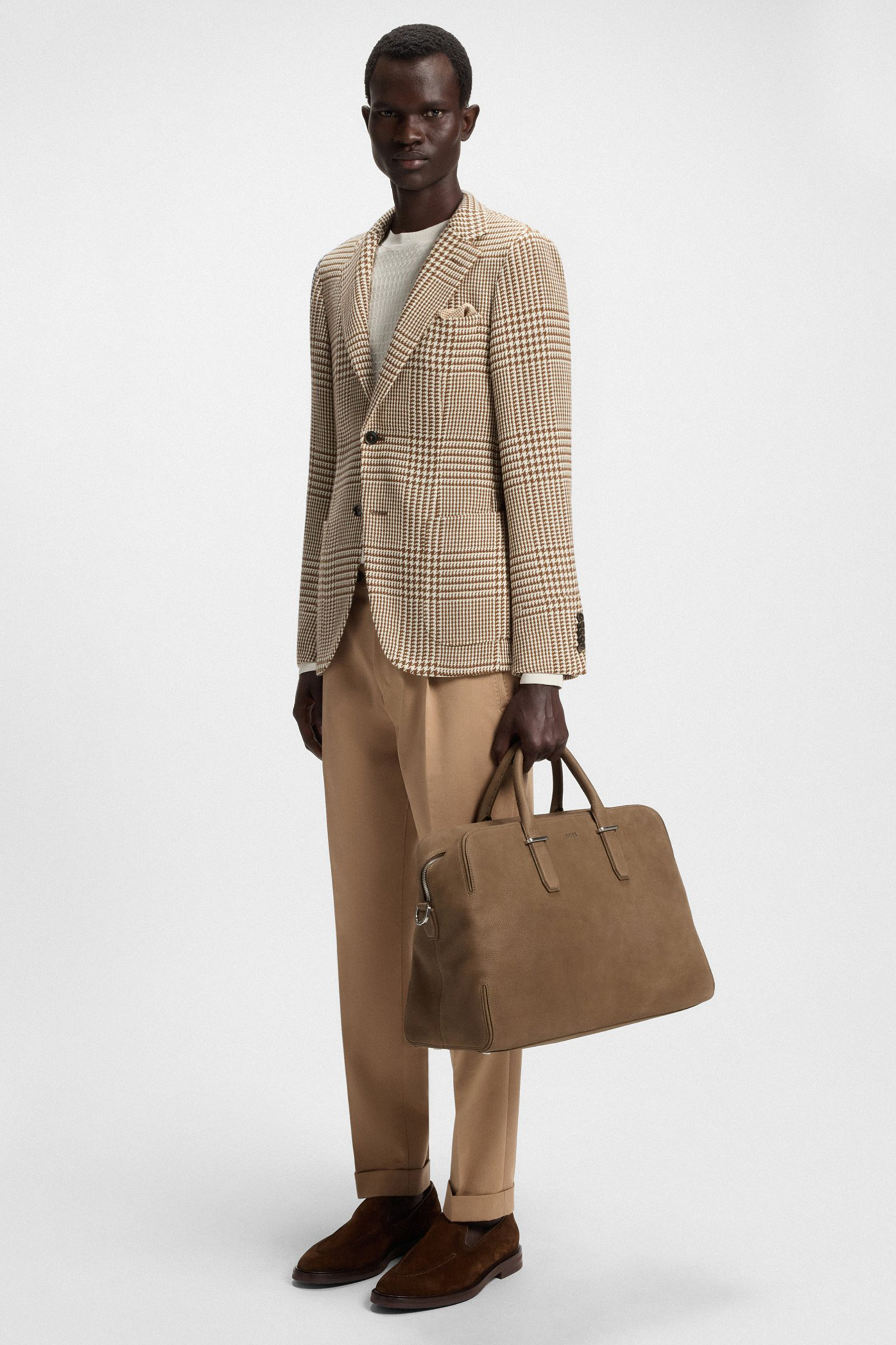 BOSS Grained Leather Holdall Madison Tasche, Handtasche, Mantel, Blazer, Person