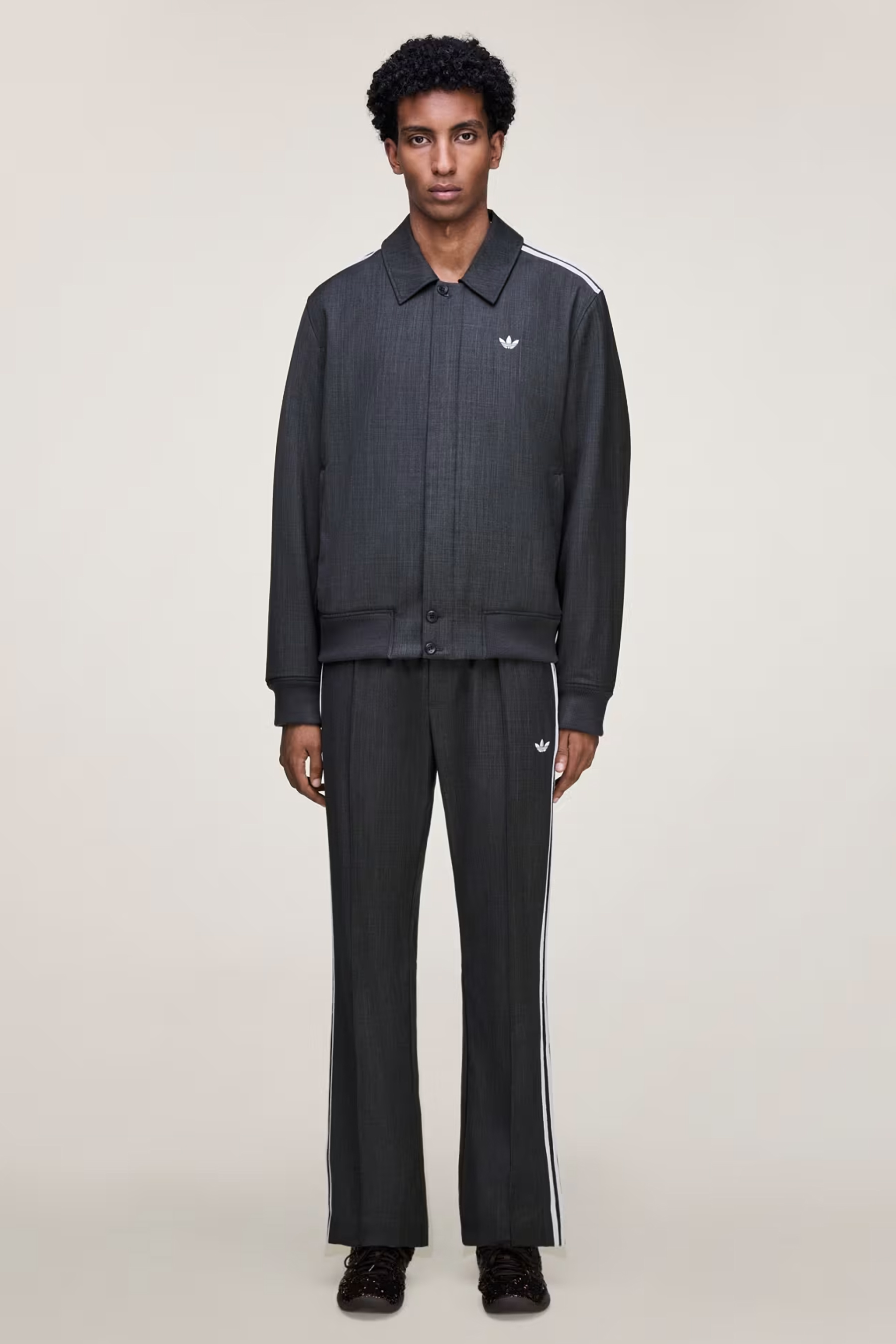 Formelle Kleidung, Anzug, Hosen, Person, Stehend